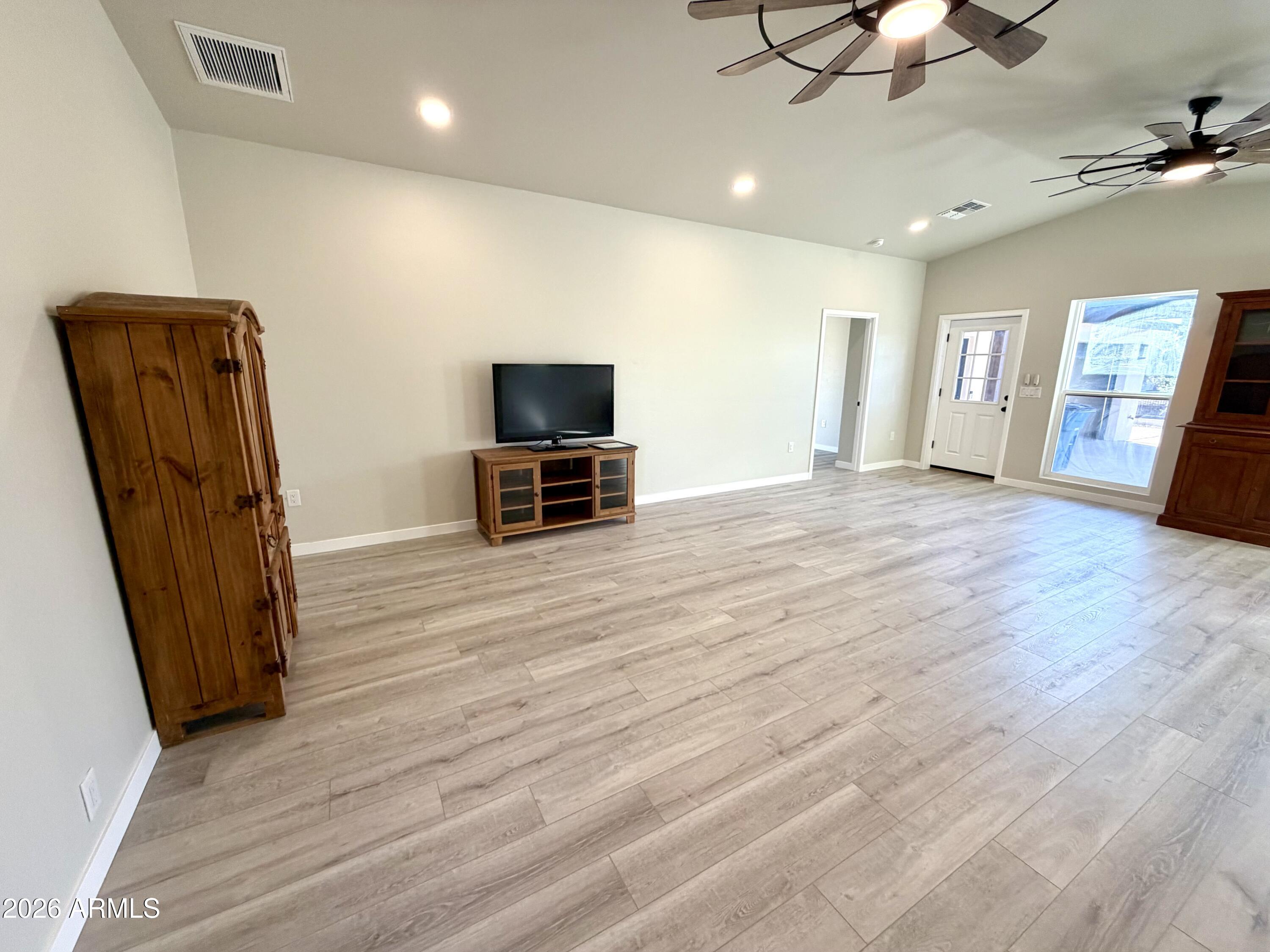 S13 T1N R8E - Residential