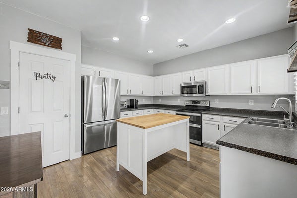 830 W TRELLIS RD, SAN TAN VALLEY, AZ 85140 - Image 3216eeefb78bd44d018b44f0eab65921/12605881