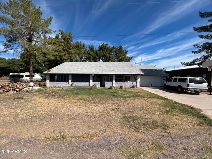 Photo 1 of 20 — 2538 E WALNUT Court, Gilbert, AZ 85298