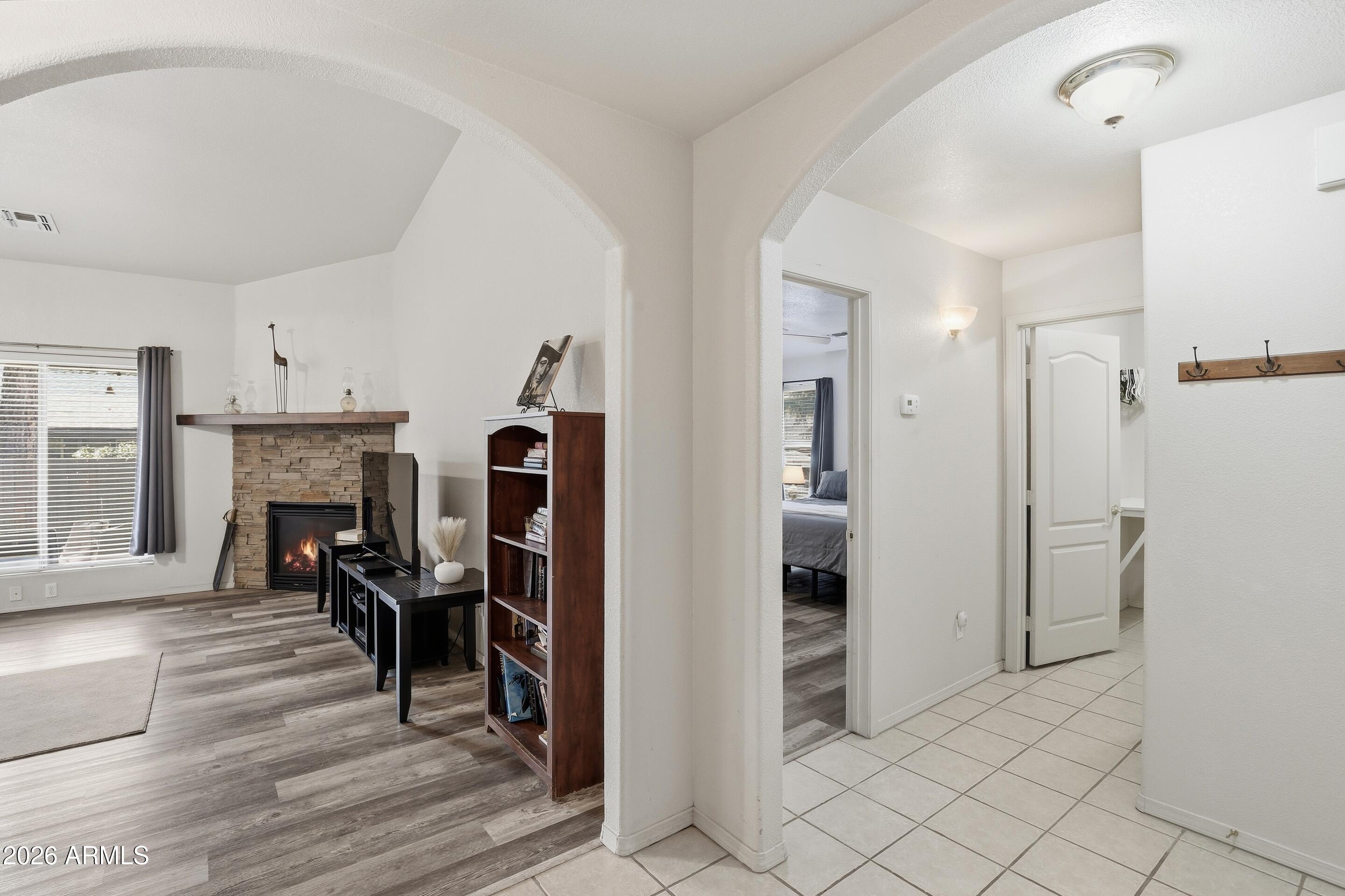 913 W Landmark Trail