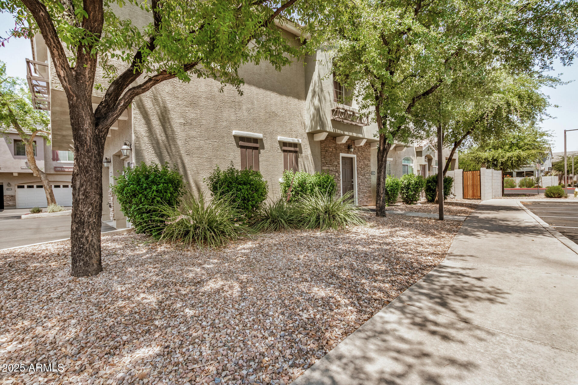 2401 E RIO SALADO Parkway 1224