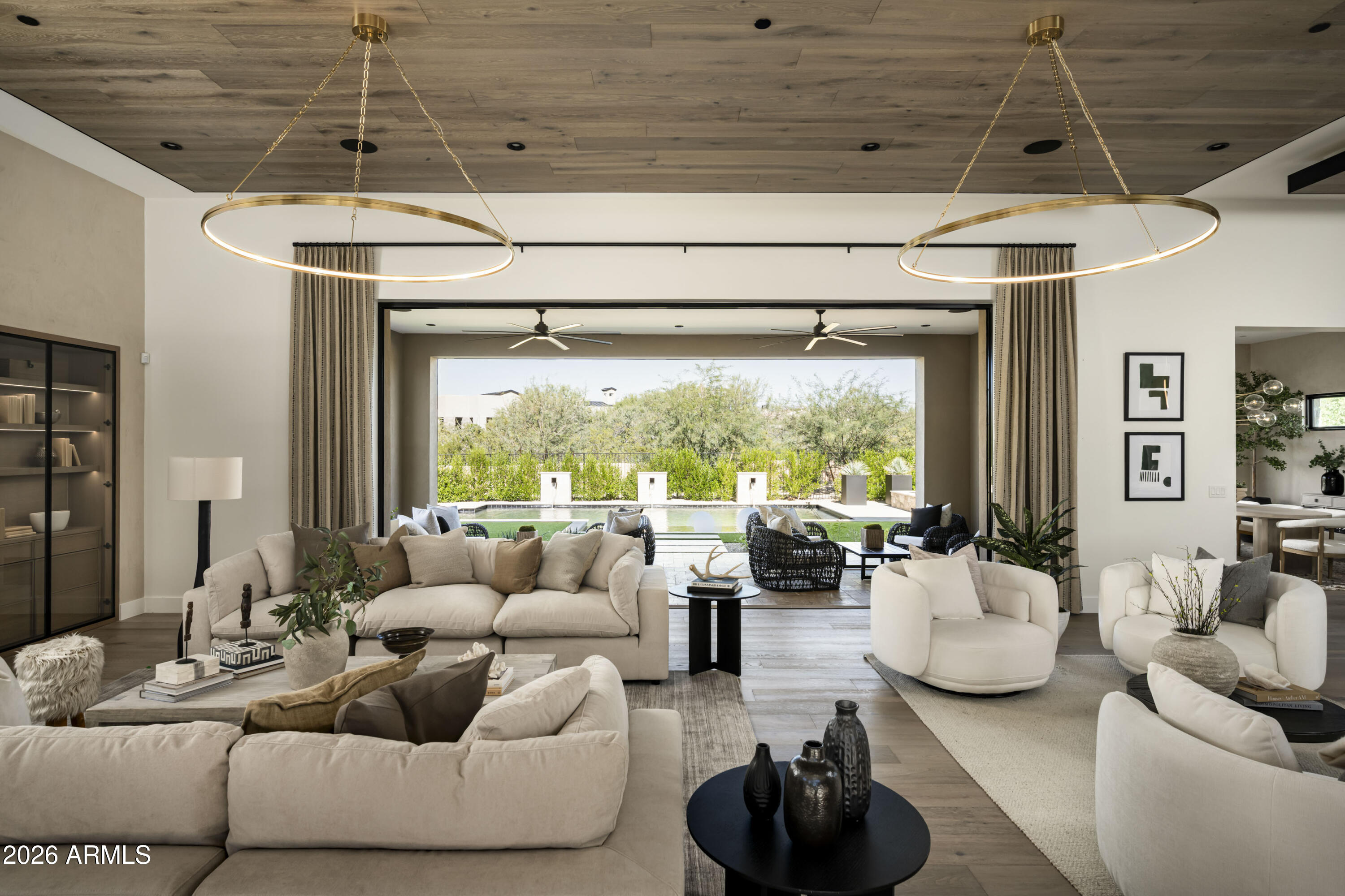 8386 E LEANING ROCK Road