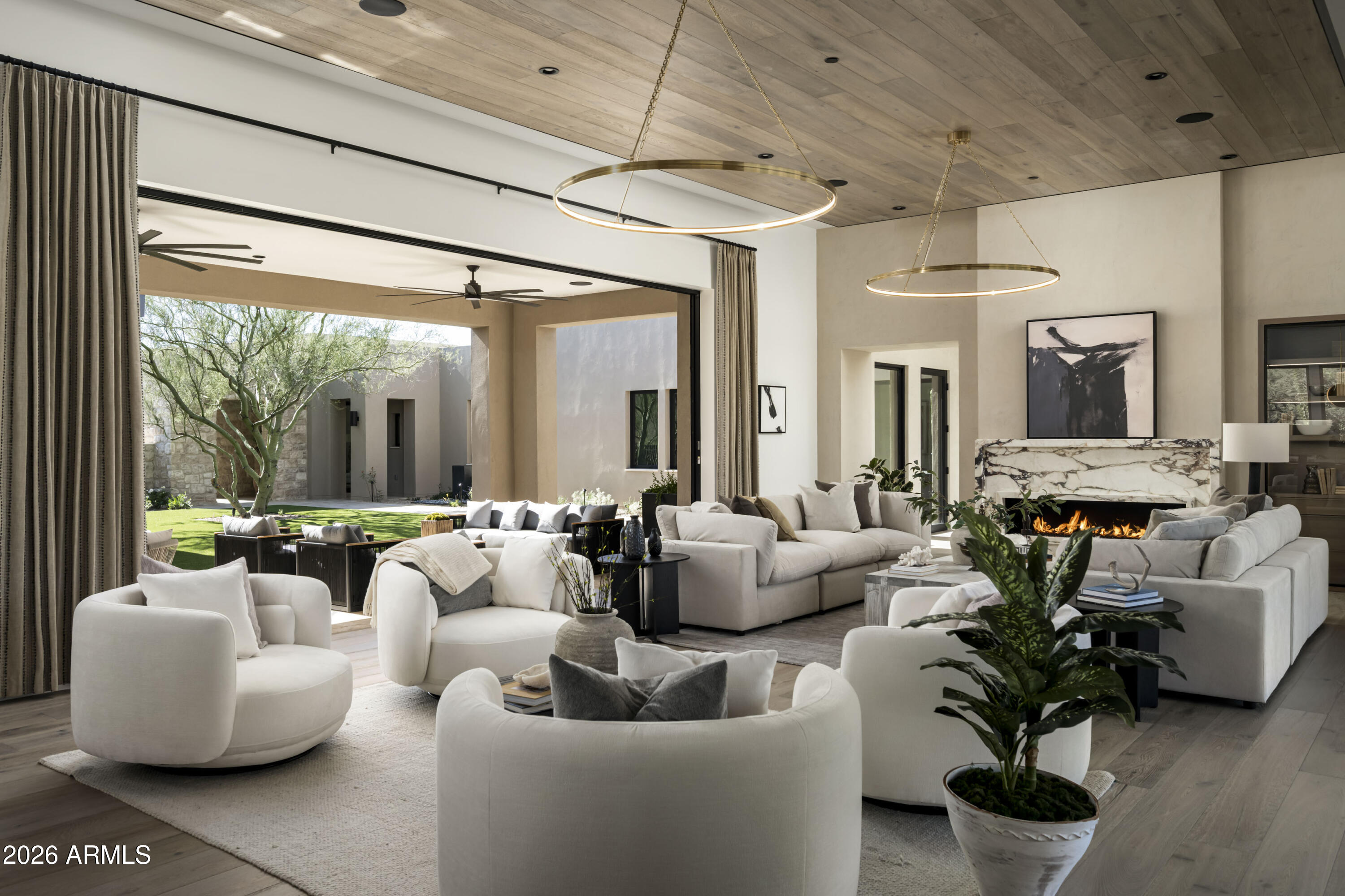 8386 E LEANING ROCK Road