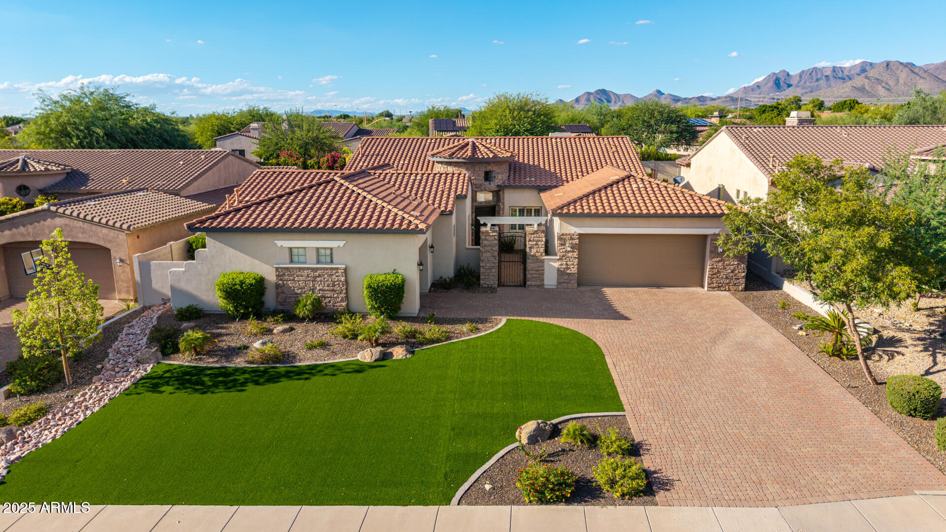 9858 E CELTIC Drive