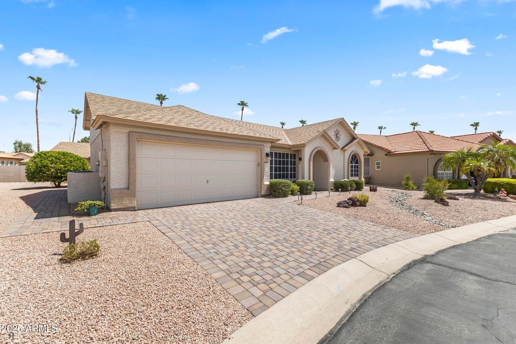 Photo of 6279 S Sundown Drive, Chandler, AZ 85249 (MLS # 6909932)