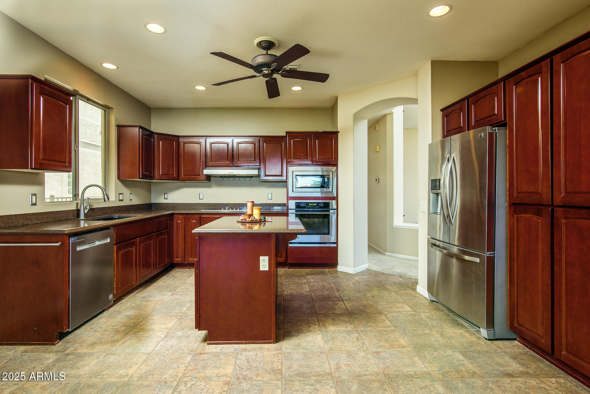 10050 E COOPERS HAWK Drive