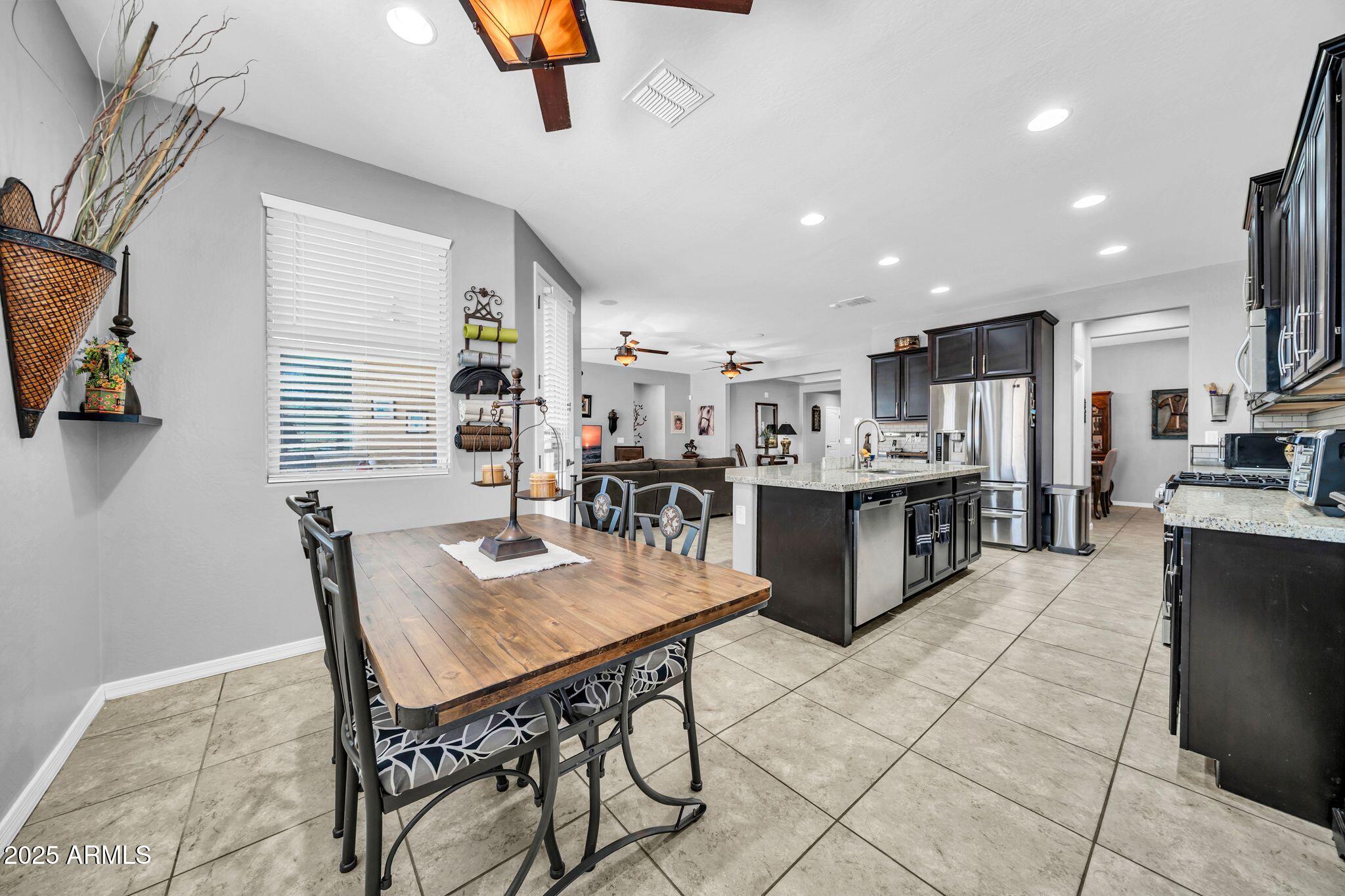 18362 W MARCONI Avenue