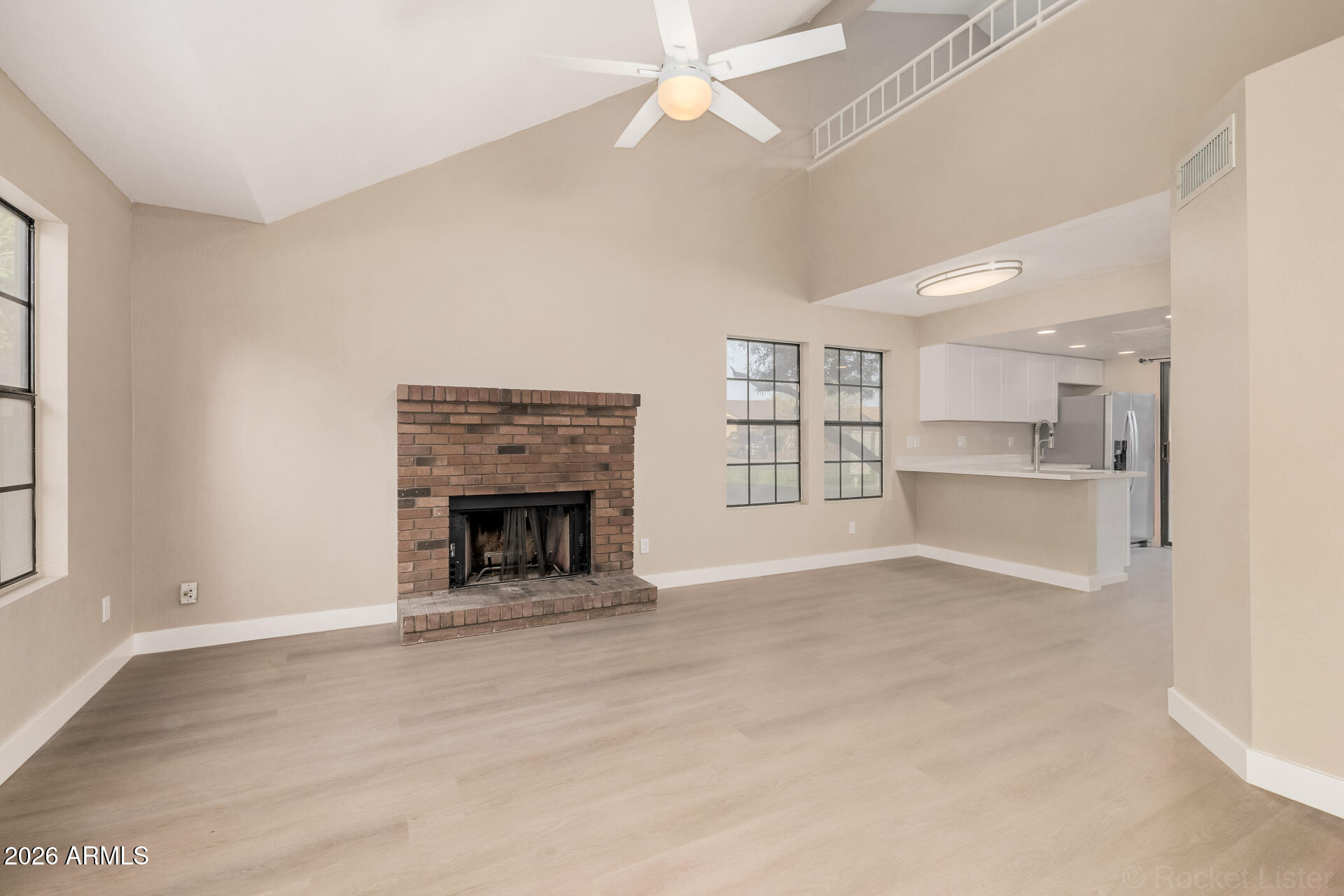 6602 W JAMAICA Drive