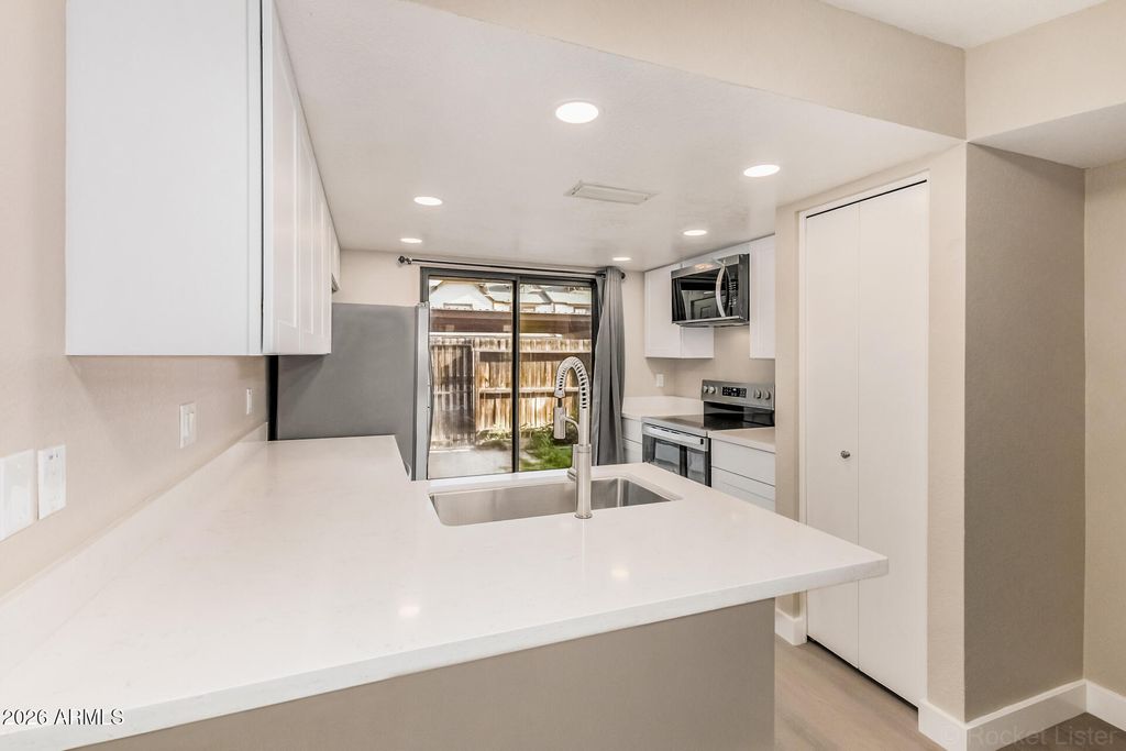 Photo of 6602 W Jamaica Drive, Glendale, AZ 85306 (MLS # 6996180)