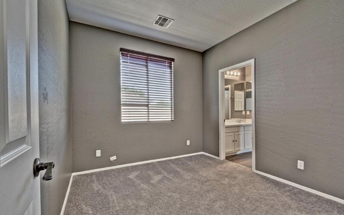 14284 W Woodbridge Avenue