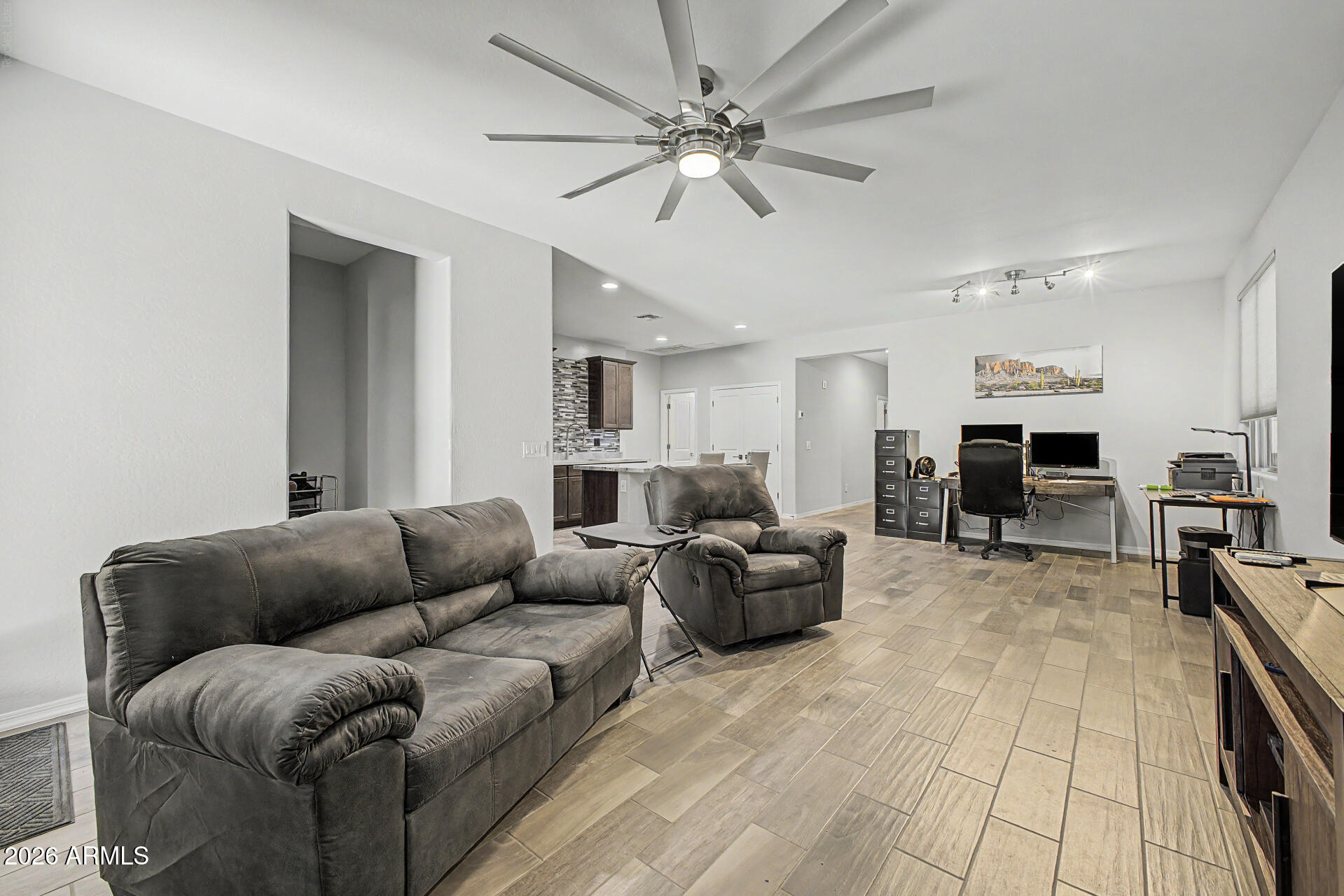 7518 S 28TH Place