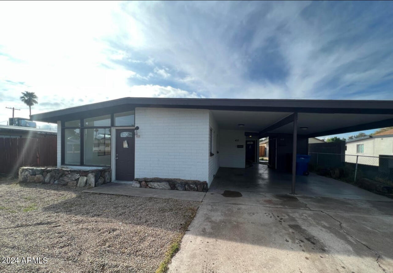 BOND ACRES - Residential Income
