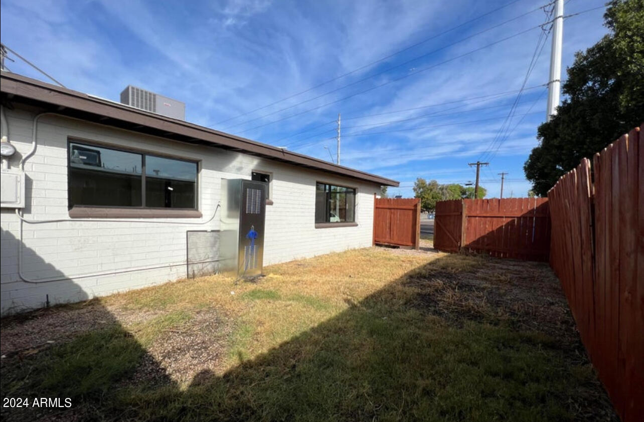 BOND ACRES - Residential Income