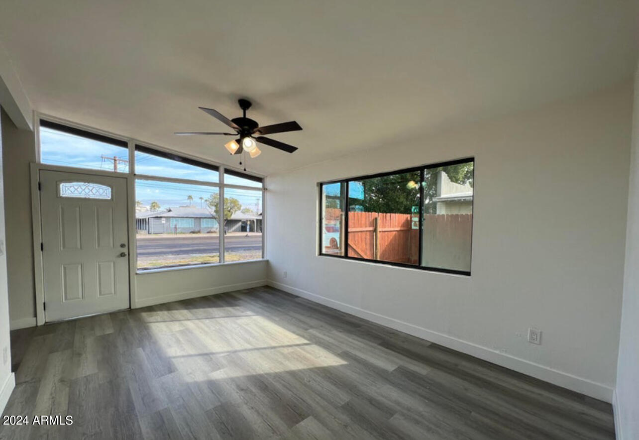 BOND ACRES - Residential Income