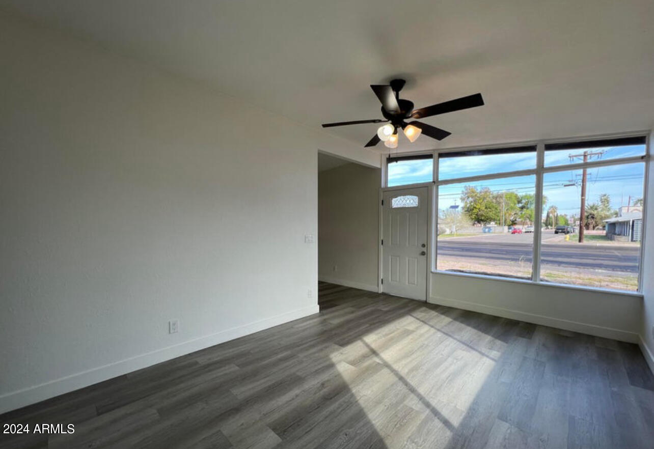 BOND ACRES - Residential Income