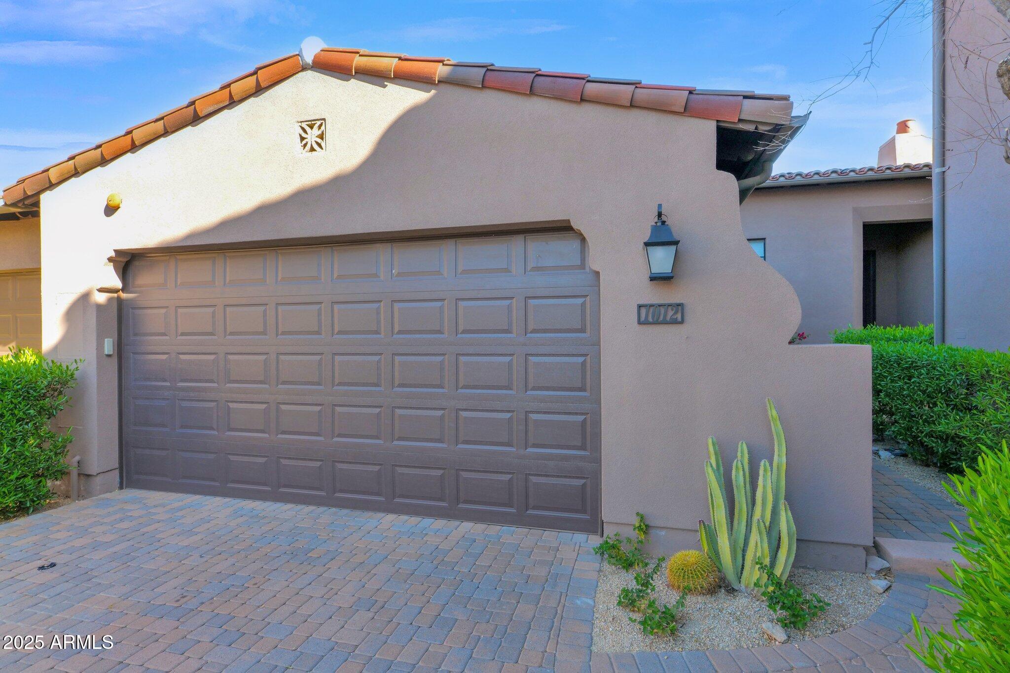 20704 N 90TH Place 1012