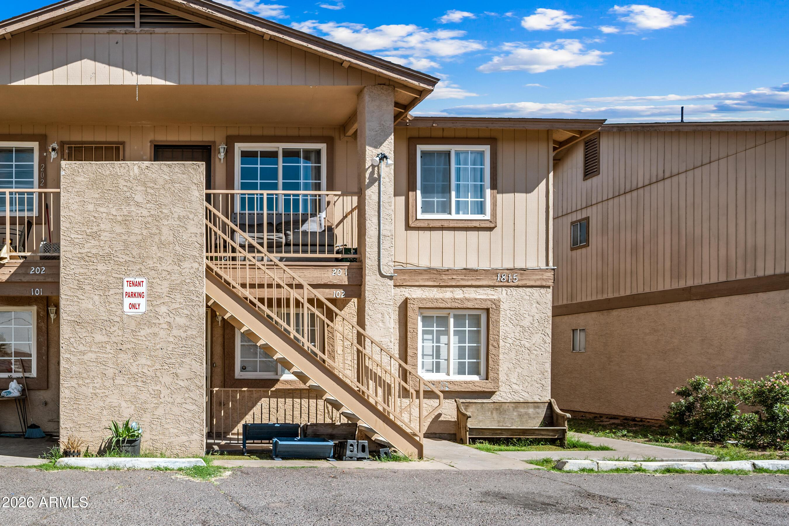 1815 North Spring Apt 102