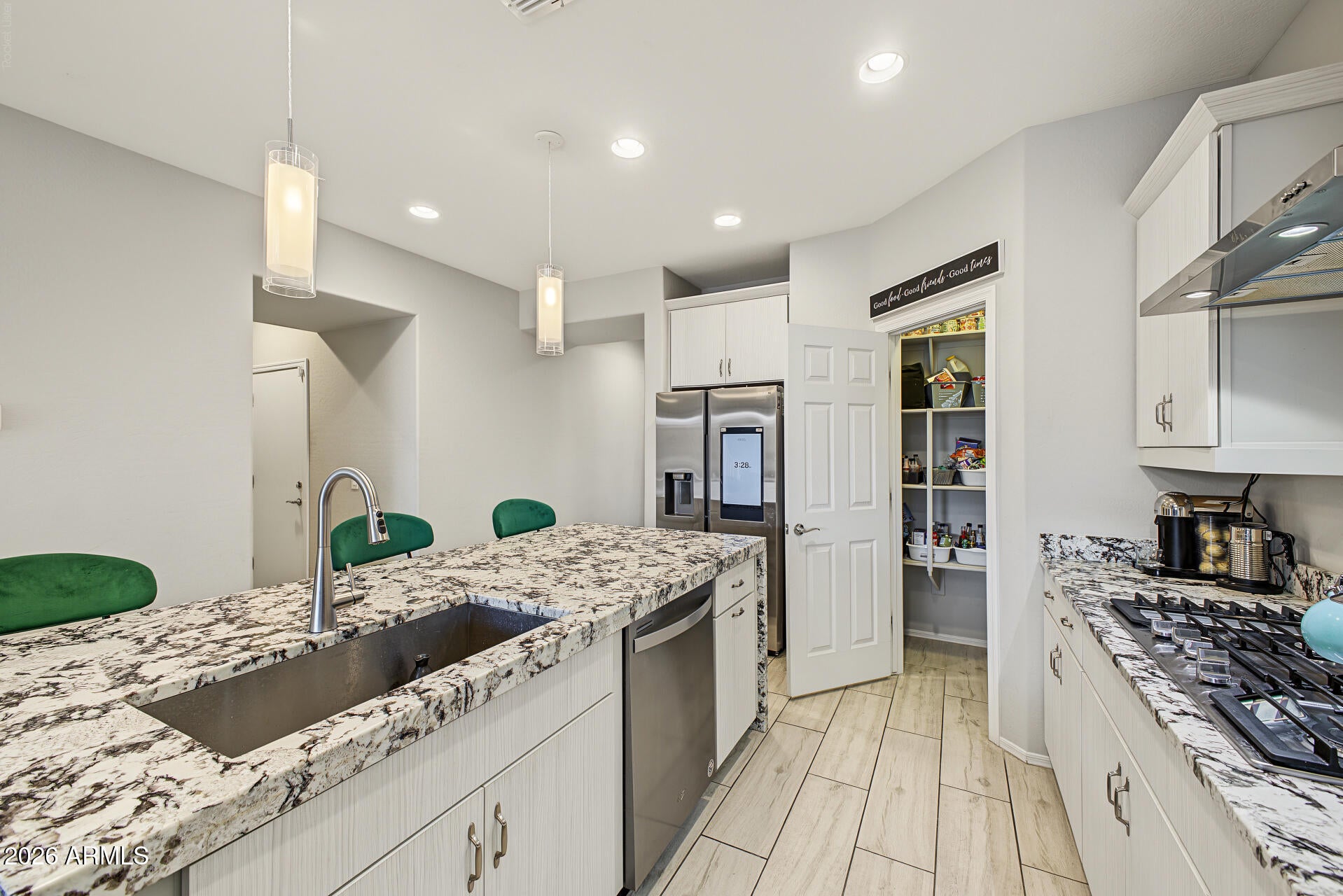 7101 W SPUR Drive