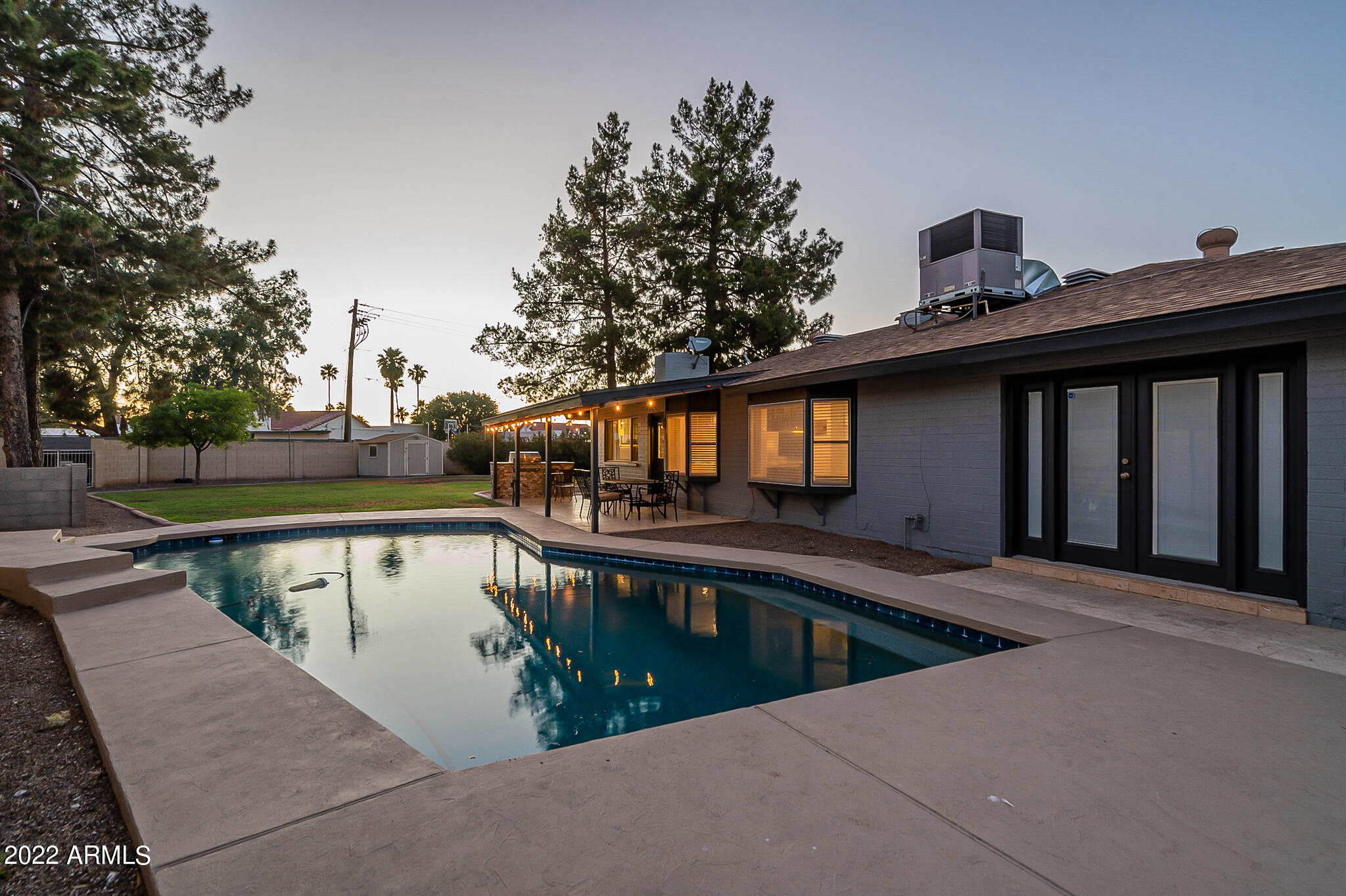 4026 S HOLBROOK Lane