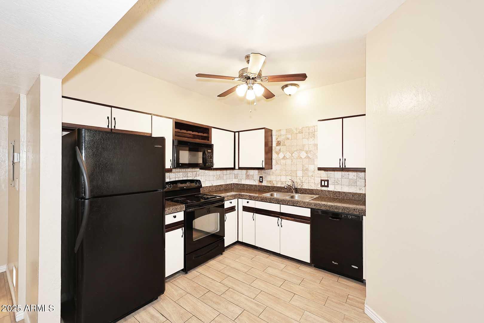 ELLIOT PLACE - Residential