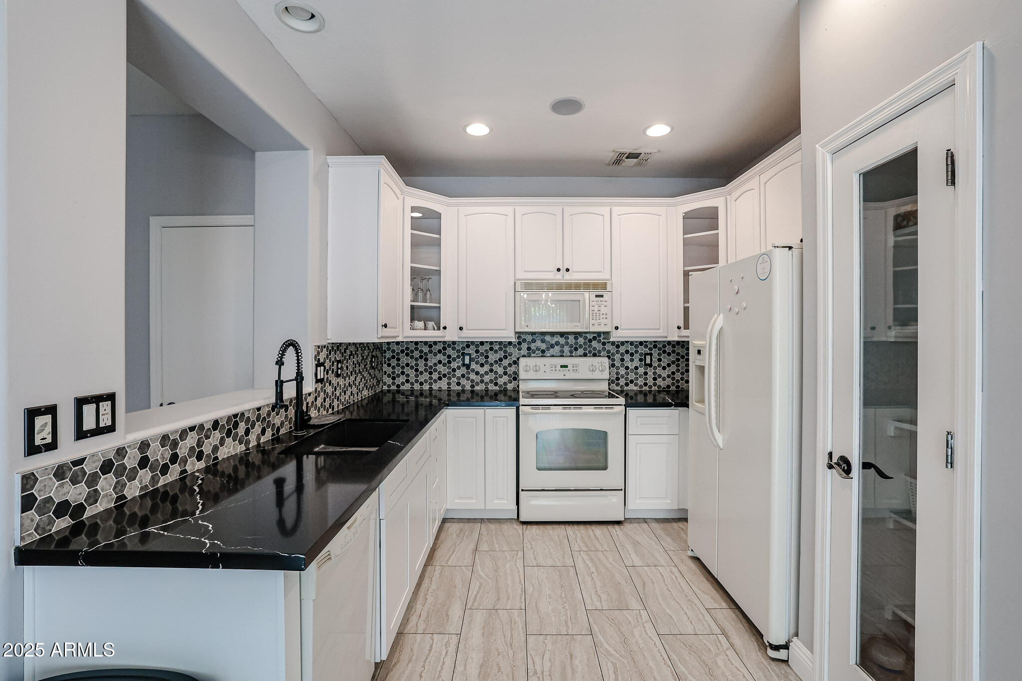 813 E AGUA FRIA Lane