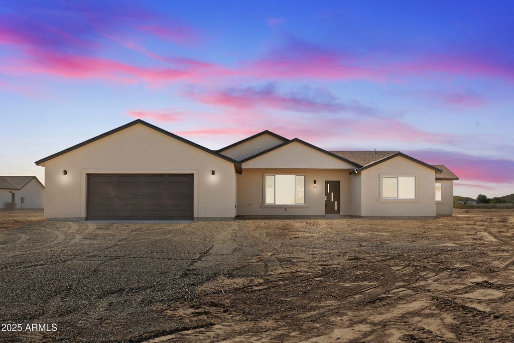 Photo of 1610 N 431st Avenue, Tonopah, AZ 85354 (MLS # 6955707)