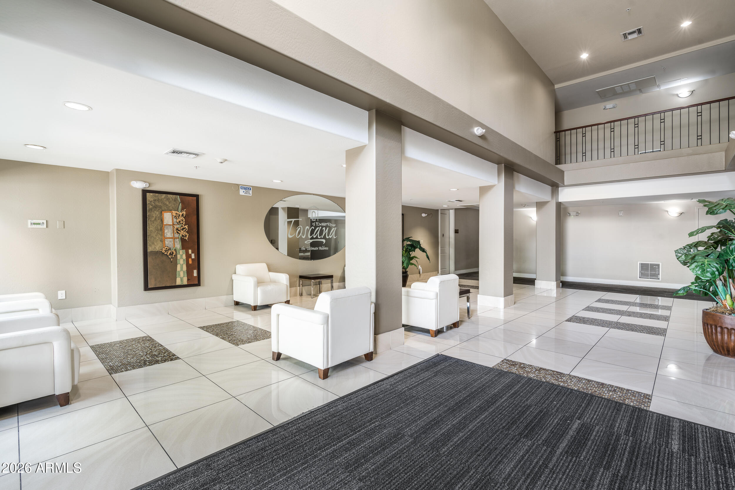 5450 E DEER VALLEY Drive 3170