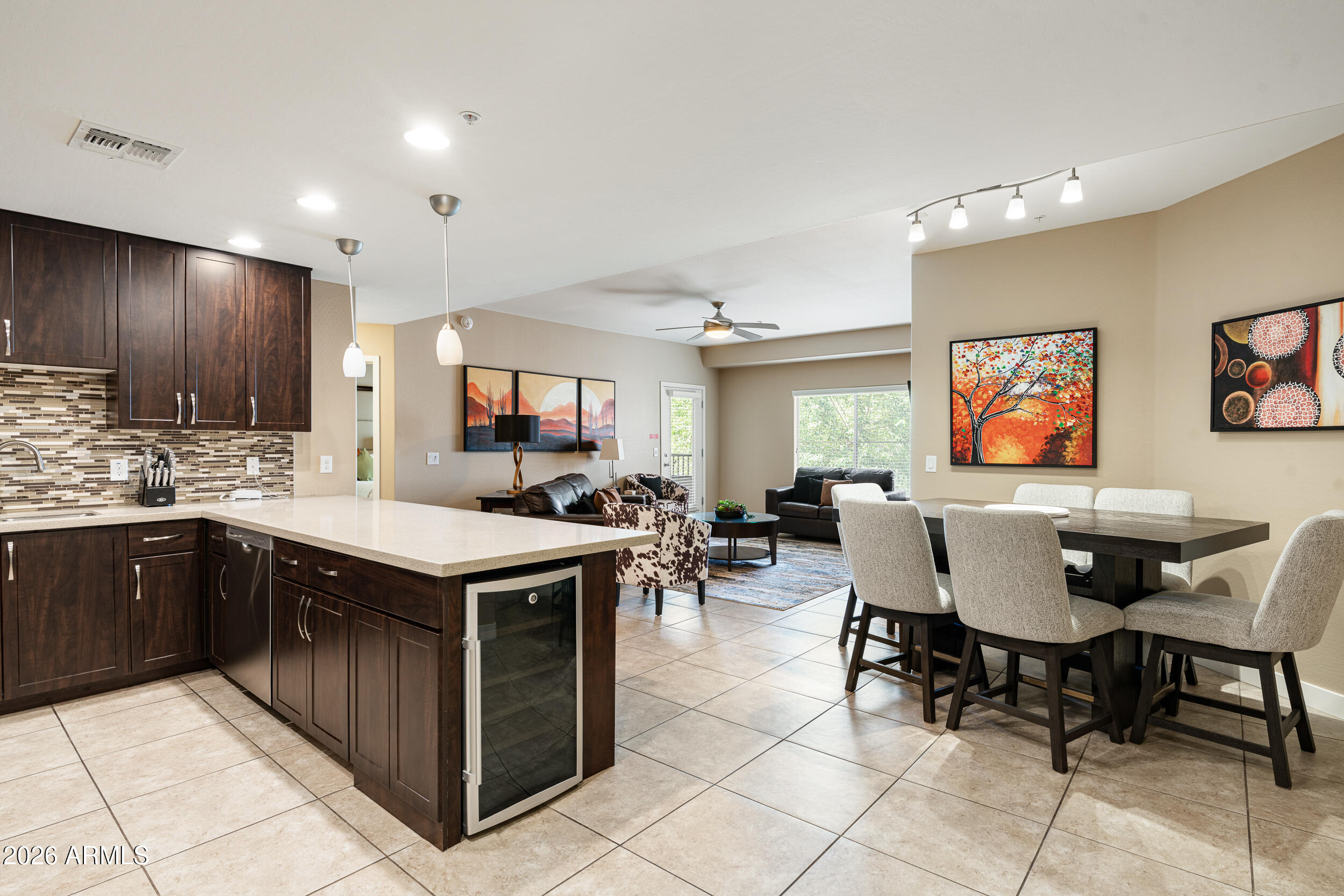 5450 E DEER VALLEY Drive 3170