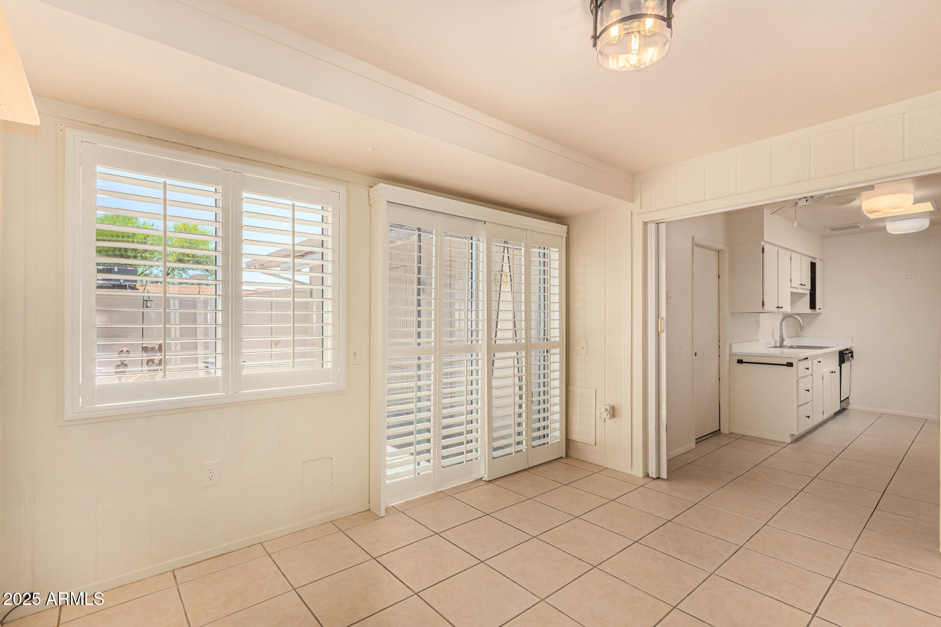 13424 W DESERT GLEN Drive