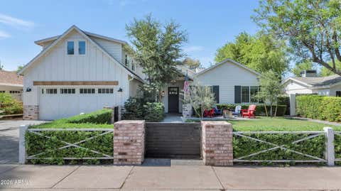 Photo of 5321 E Earll Drive, Phoenix, AZ 85018 (MLS # 7037976)