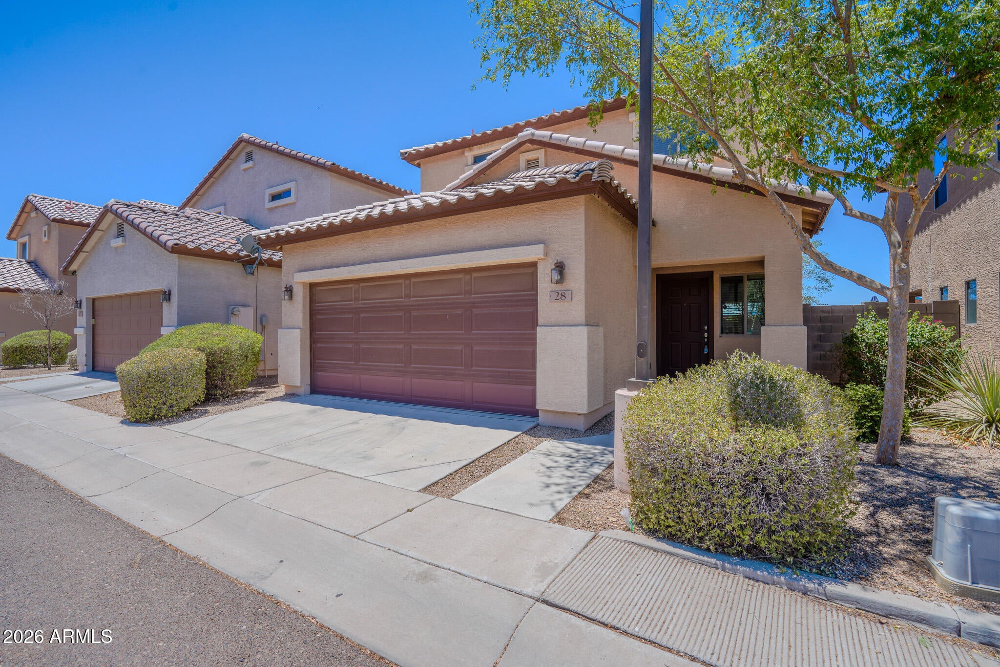 10225 W CAMELBACK Road 28