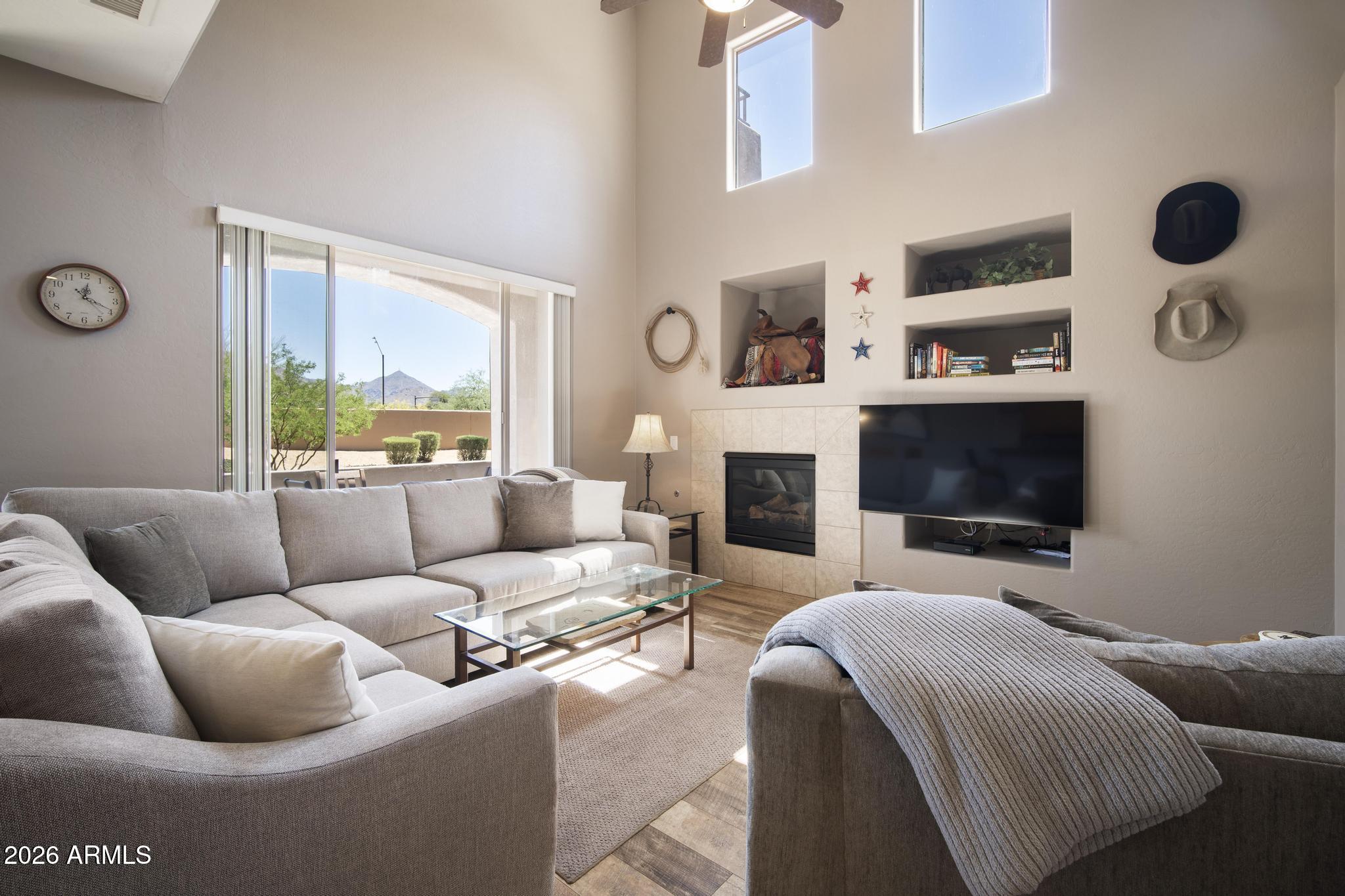 19475 N GRAYHAWK Drive 1078