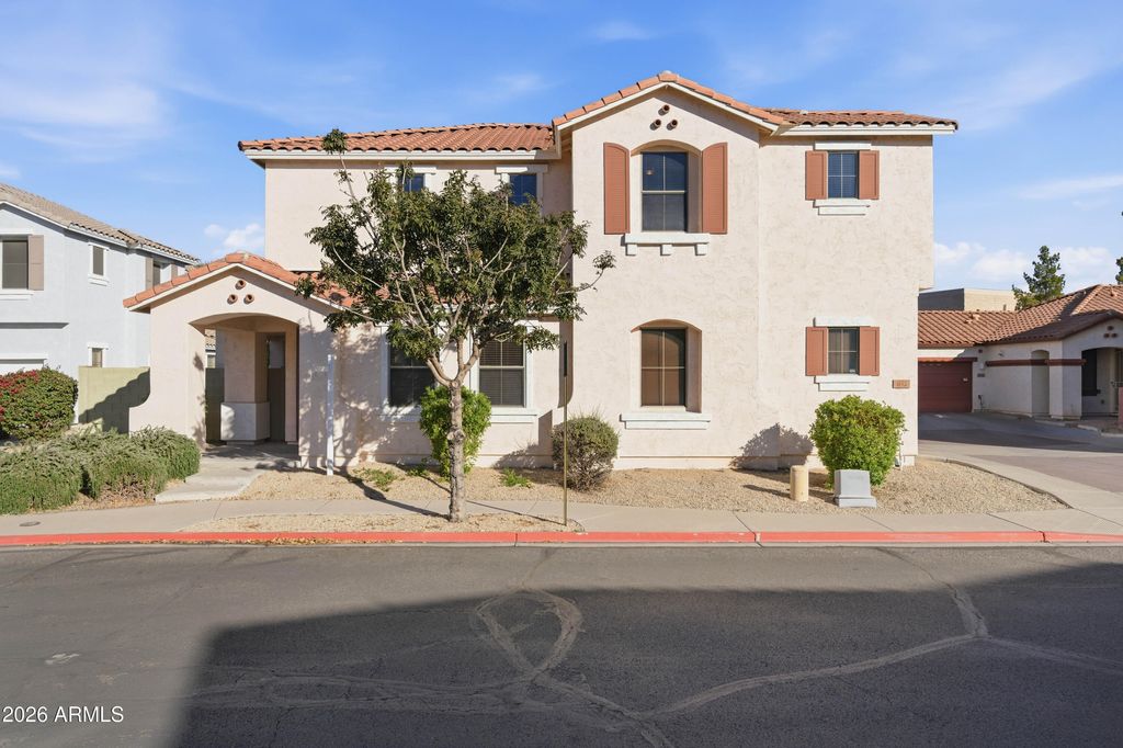 Photo of 832 E Stottler Drive, Gilbert, AZ 85296 (MLS # 6963936)