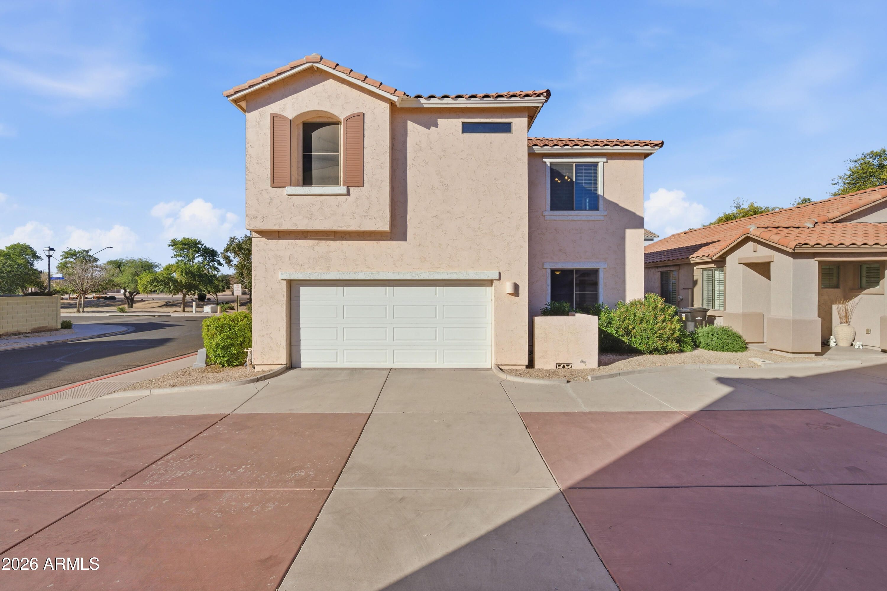 832 E STOTTLER Drive