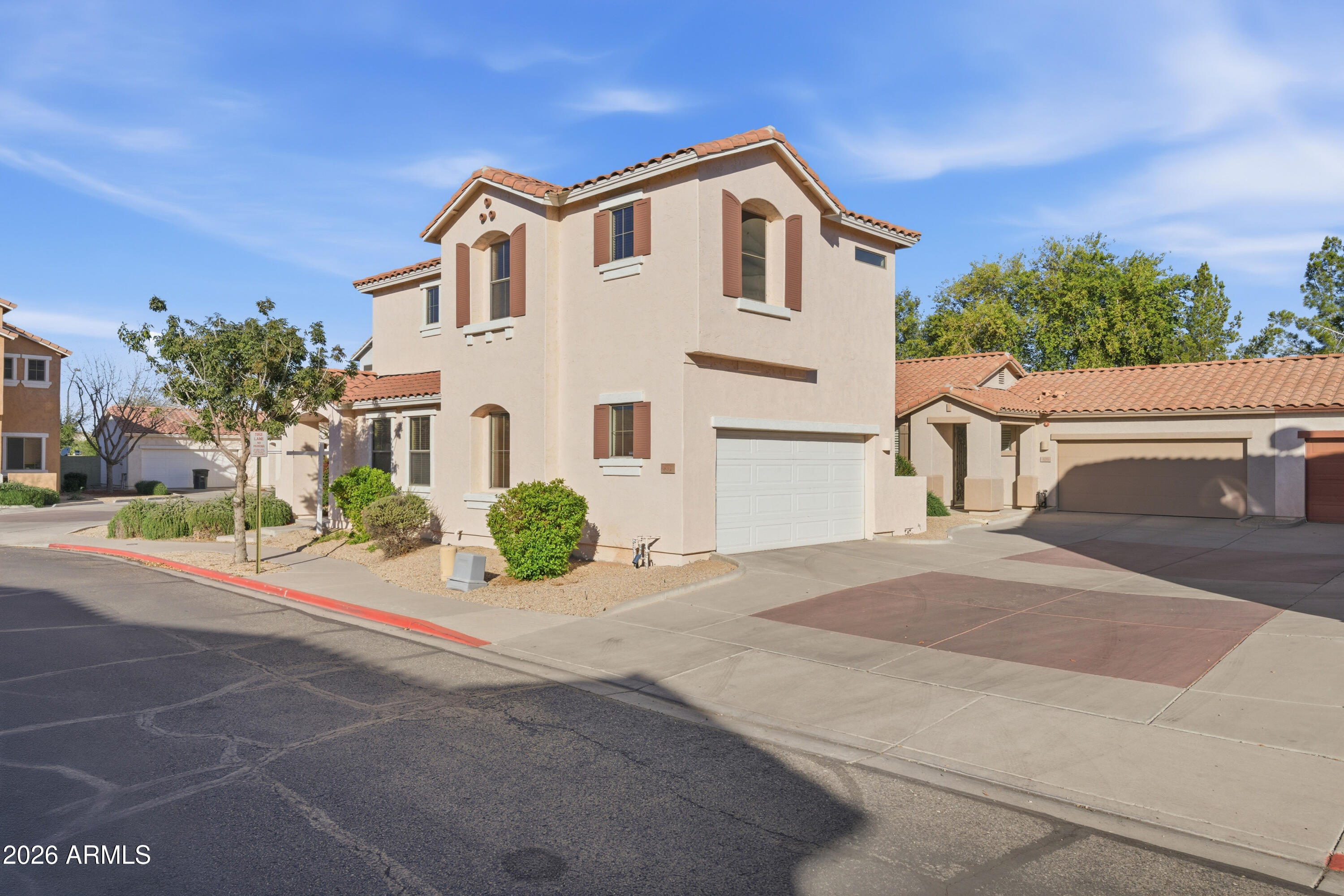 832 E STOTTLER Drive