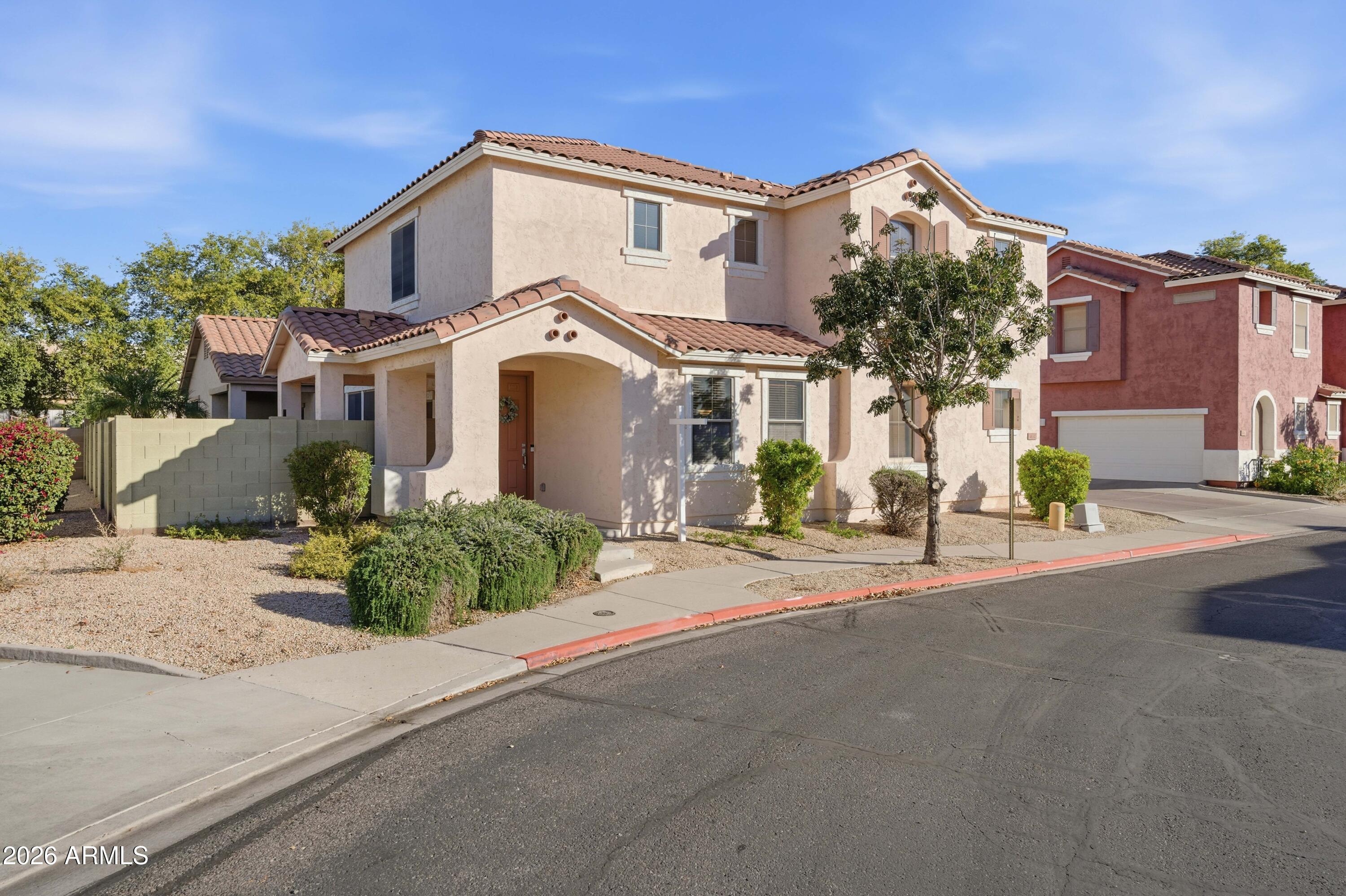 832 E STOTTLER Drive