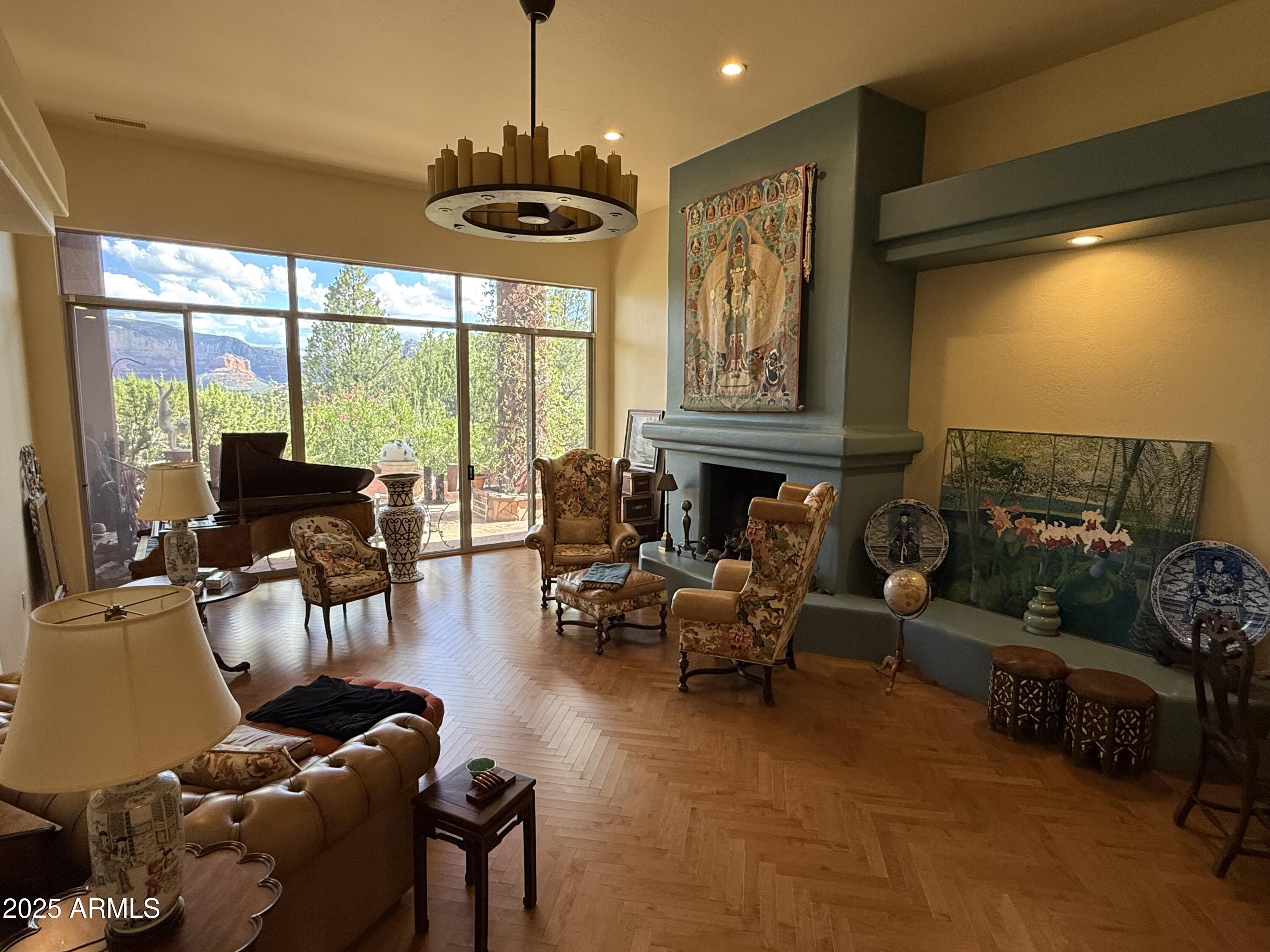 203 CALLE FRANCESCA --