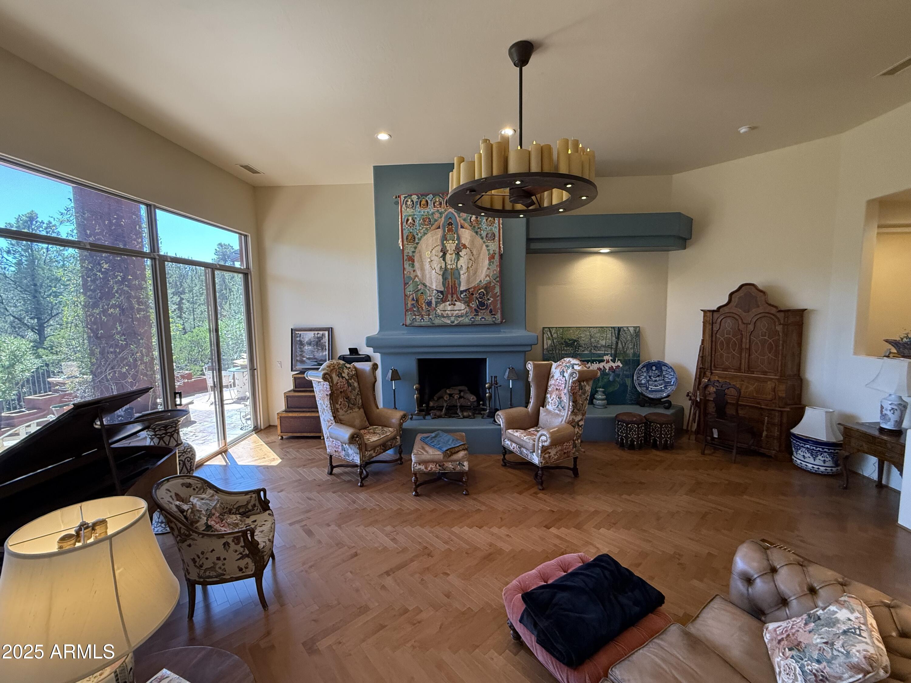 203 CALLE FRANCESCA --