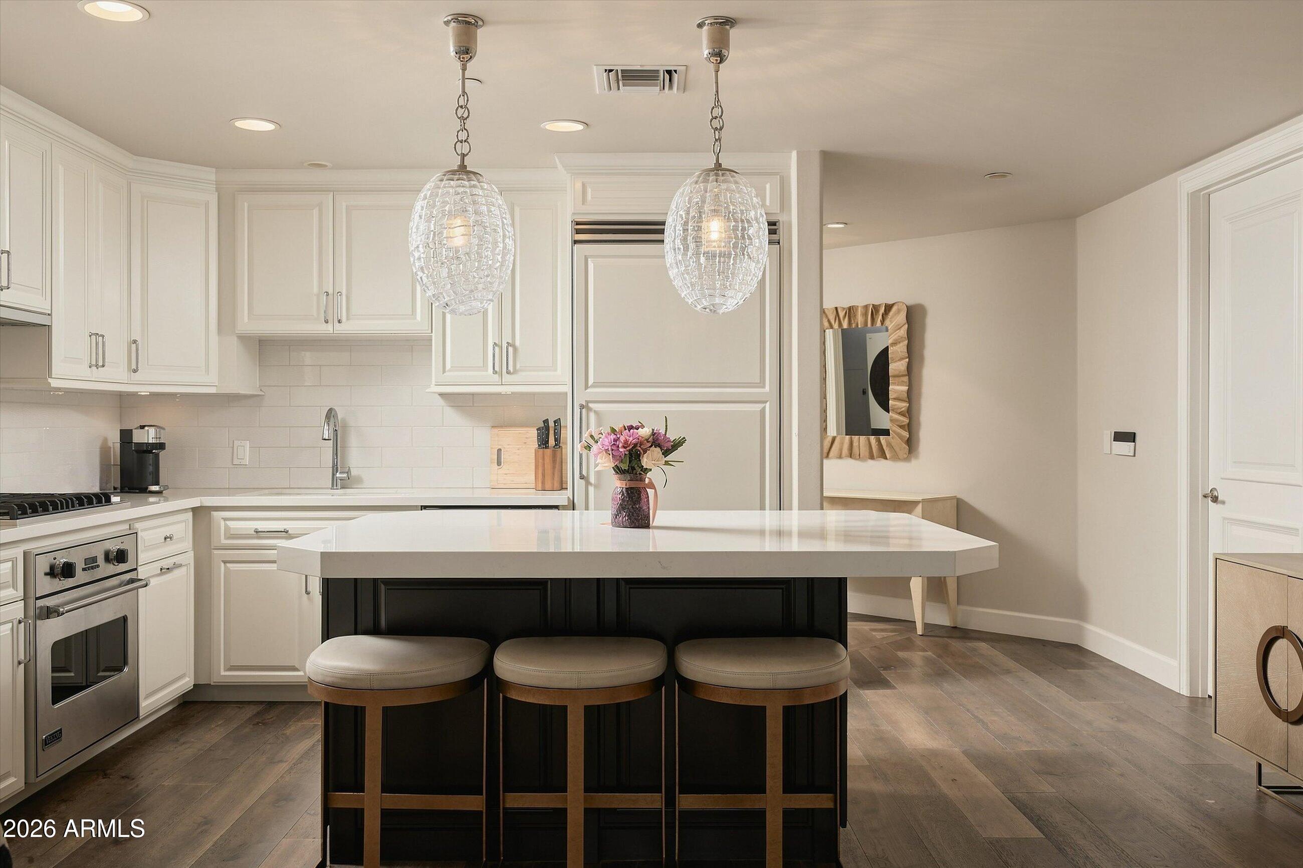 7175 E CAMELBACK Road E 107
