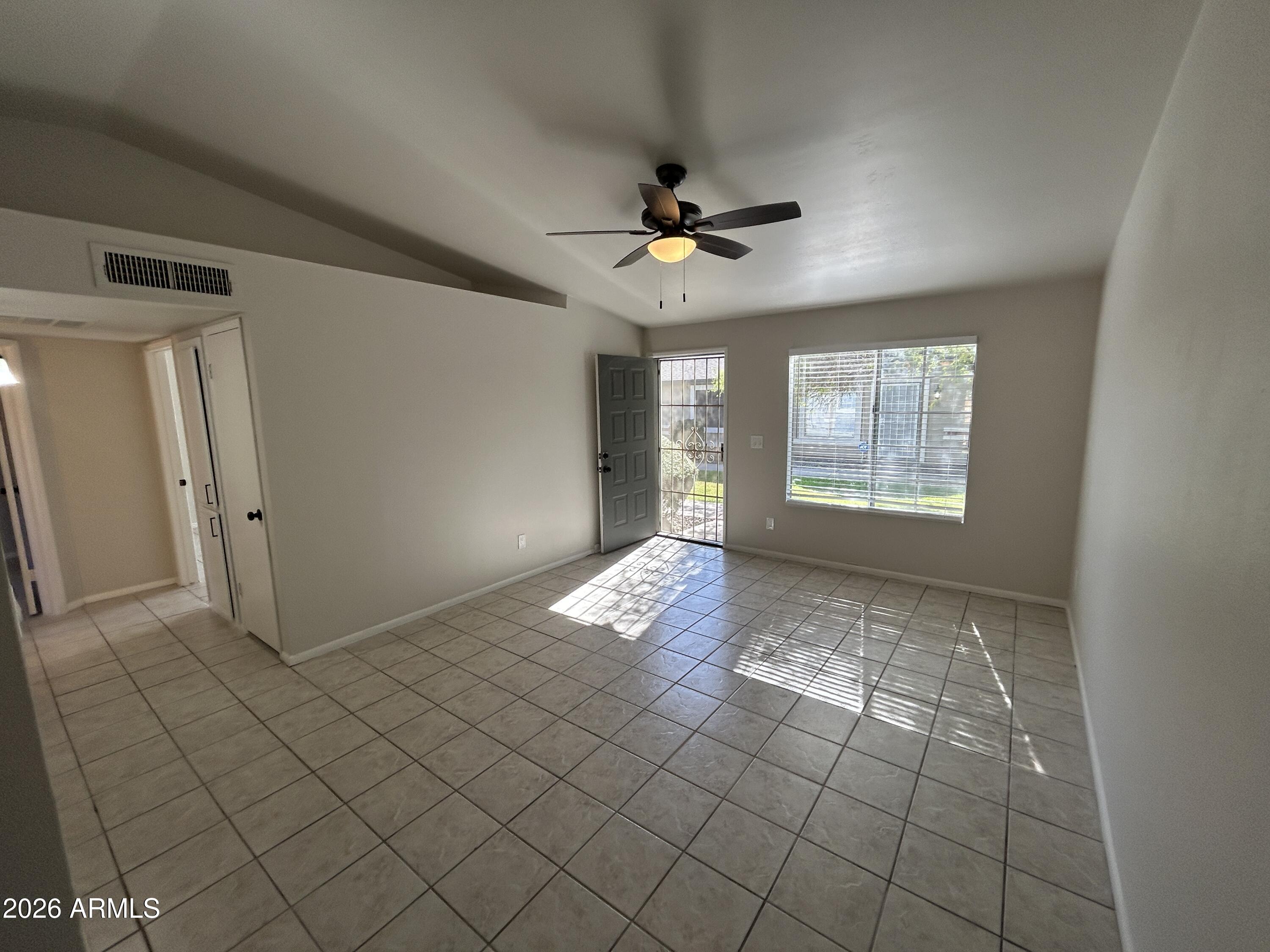 6711 W OSBORN Road 22