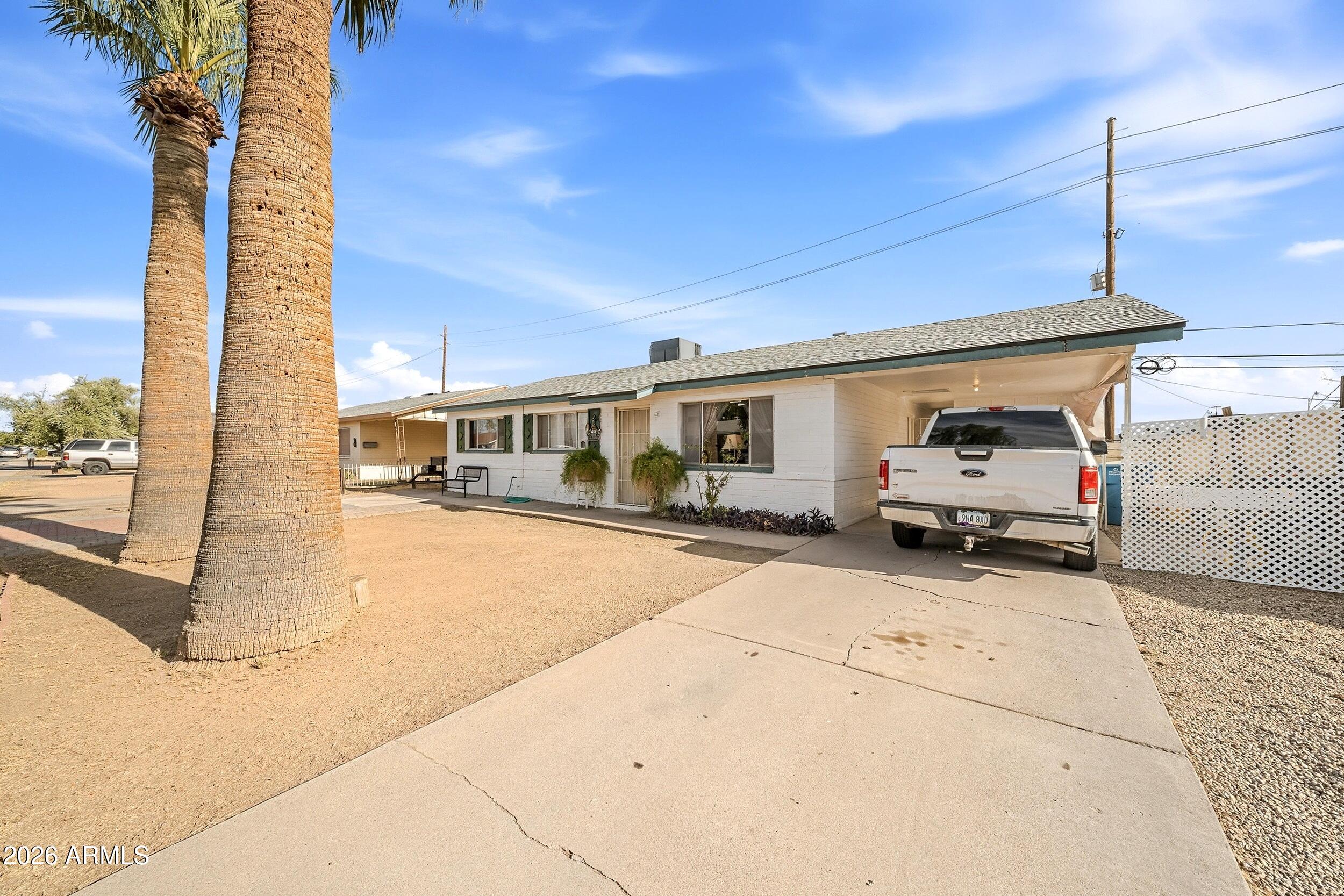 3339 W CORRINE Drive
