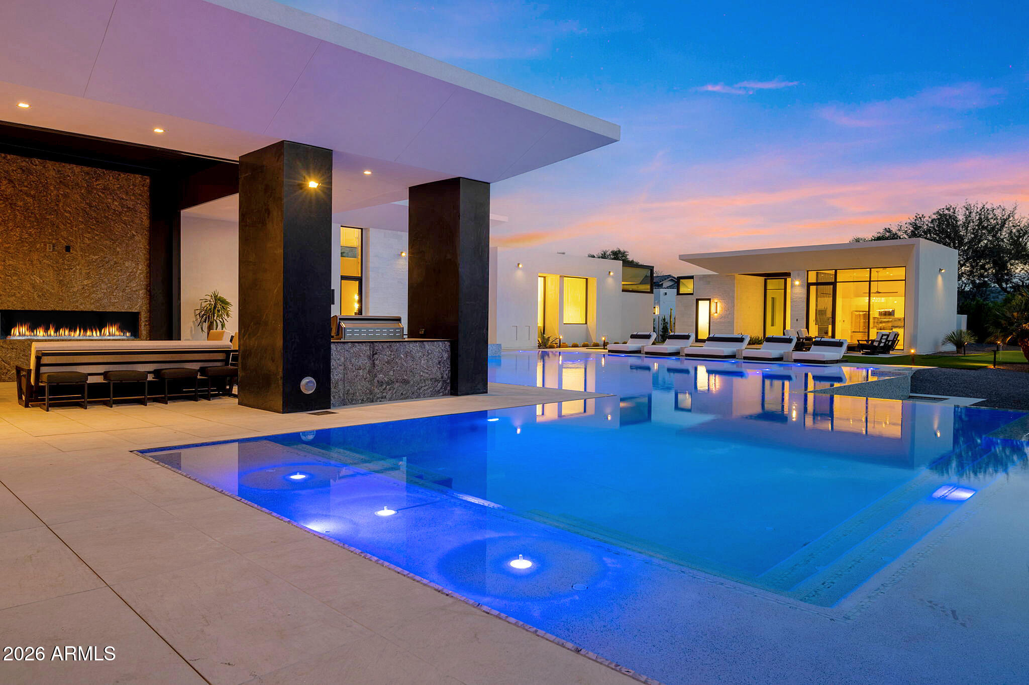 6900 E Belmont Avenue