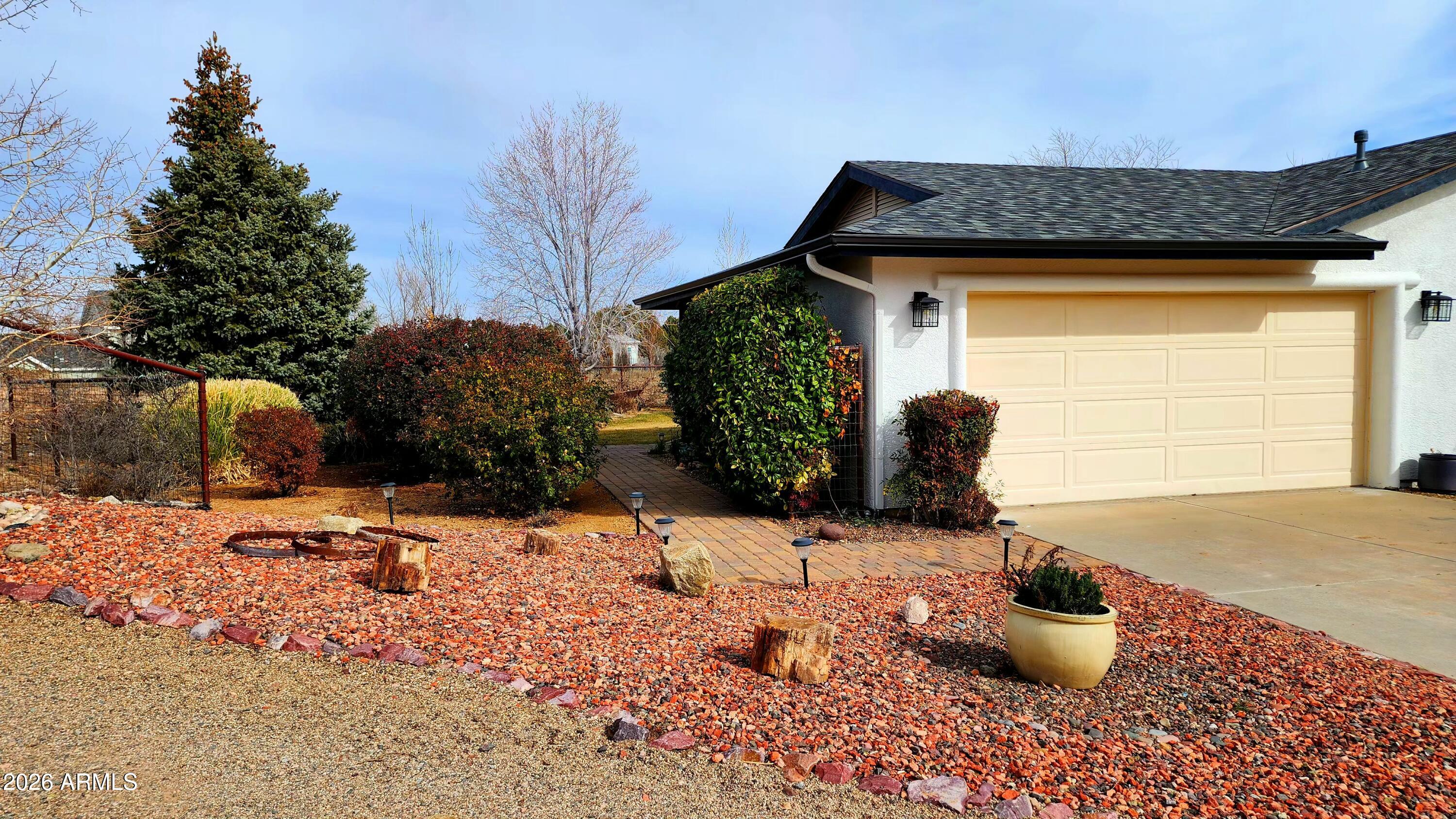 1125 N WAGON WHEEL Place