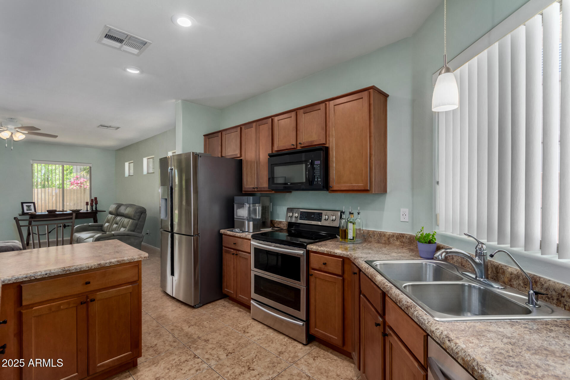 16489 W TETHER Trail
