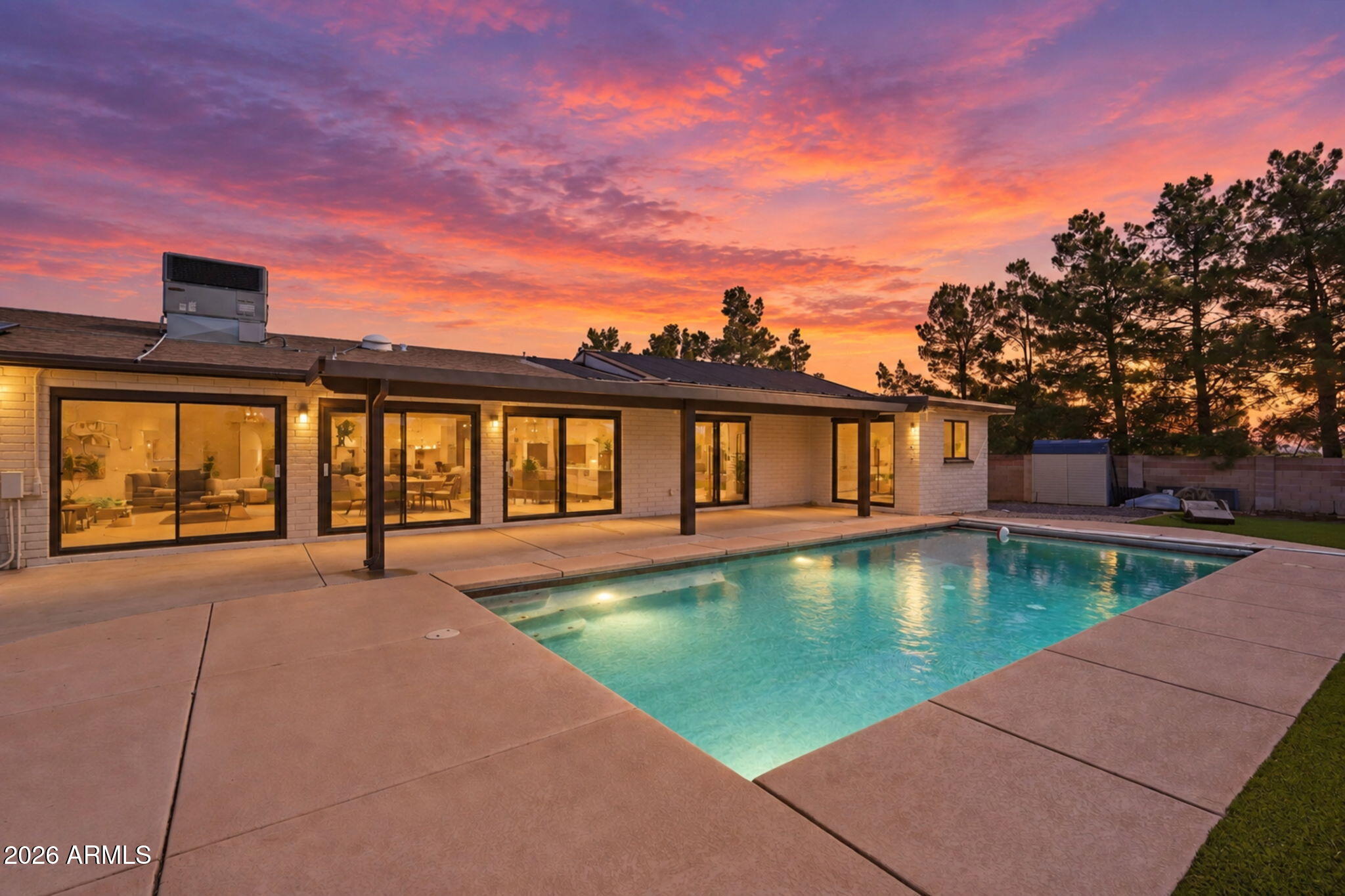 2726 E PAPAGO Trail