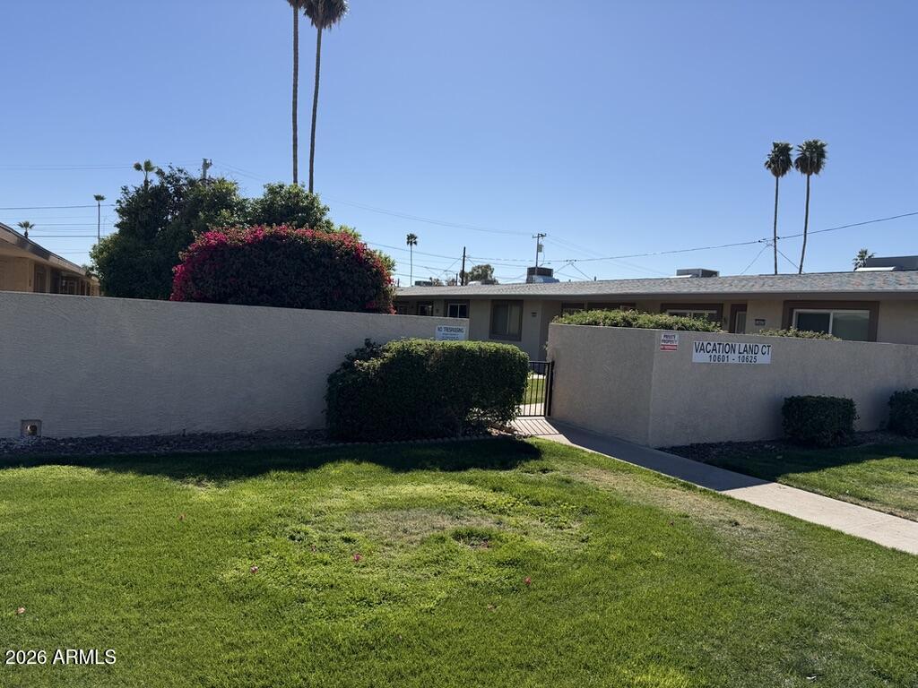 10619 W COGGINS Drive