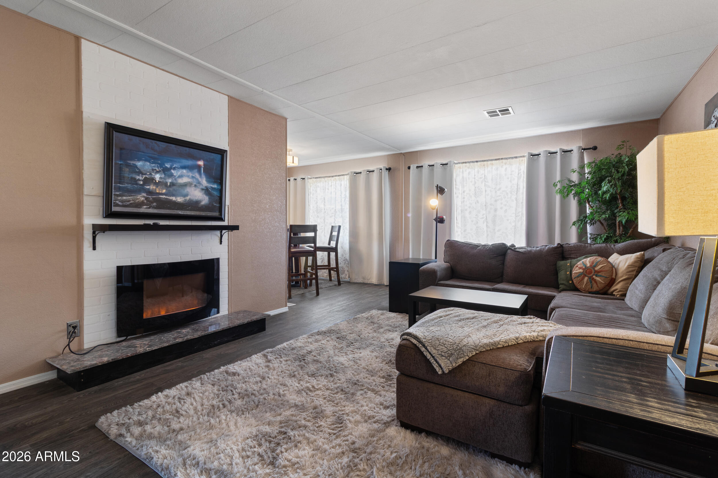 535 S ALMA SCHOOL Road 99