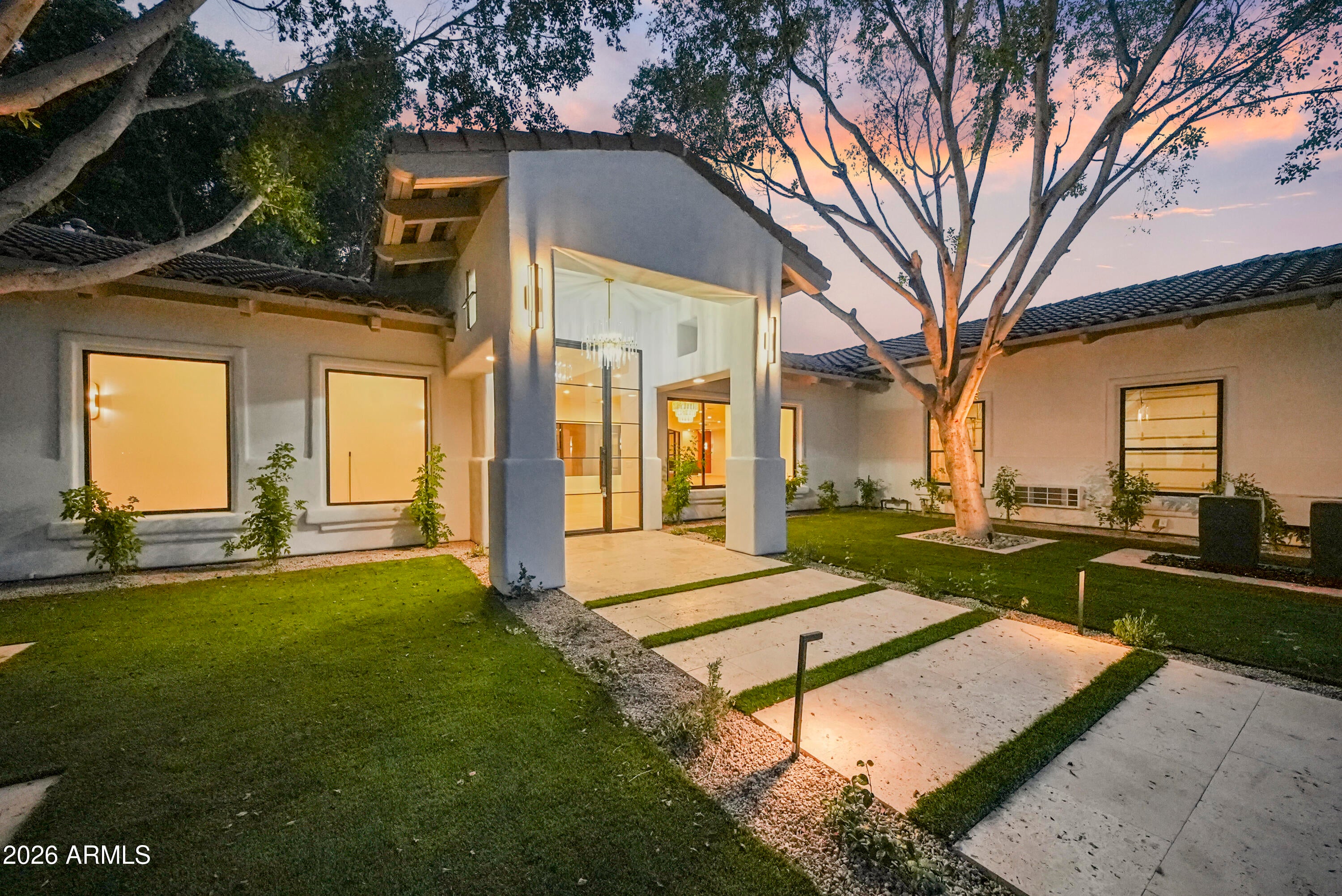 11505 E COCHISE Drive