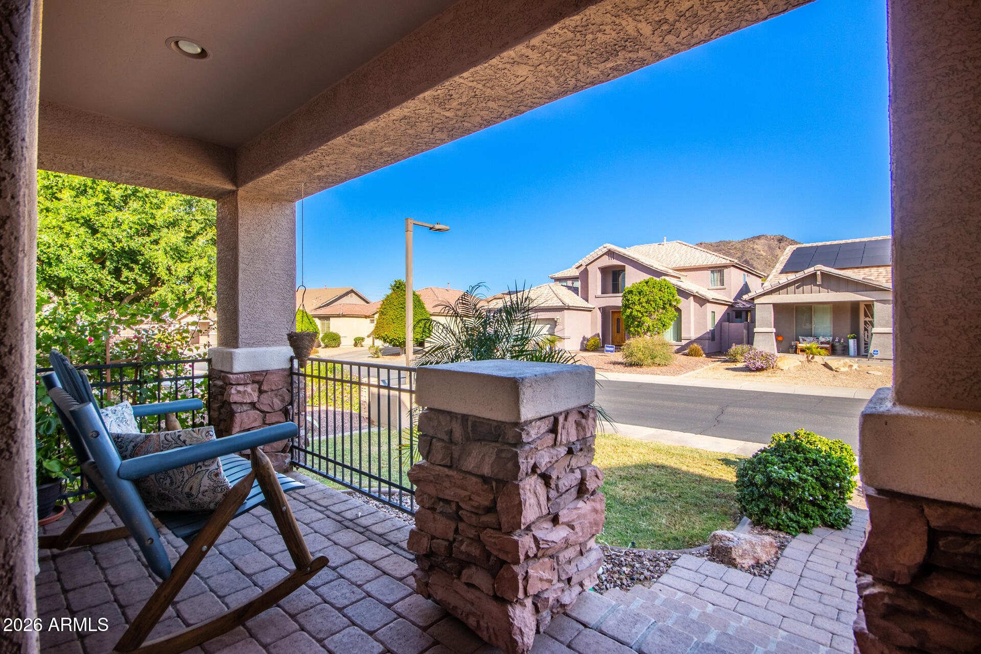 6007 W CHARLOTTE Drive