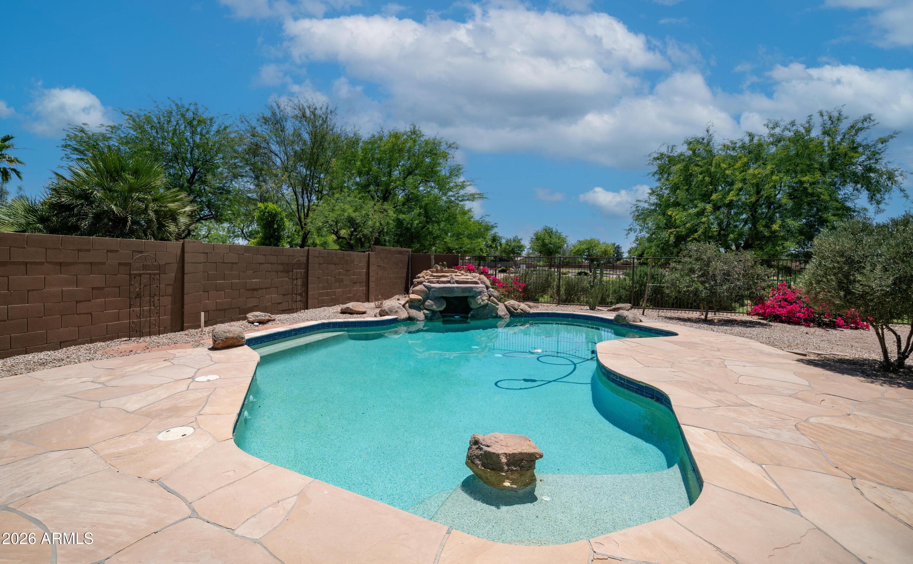 PASEO CROSSING PHASE 2 - Residential